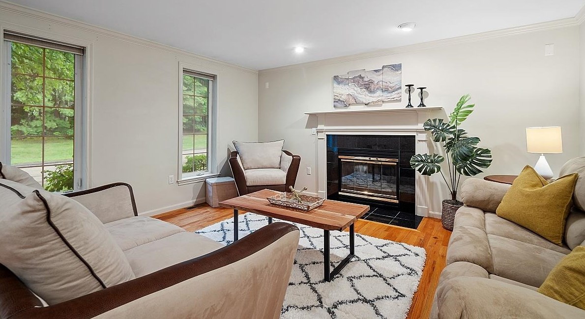 6 Marblehead, Nashua, NH 03063