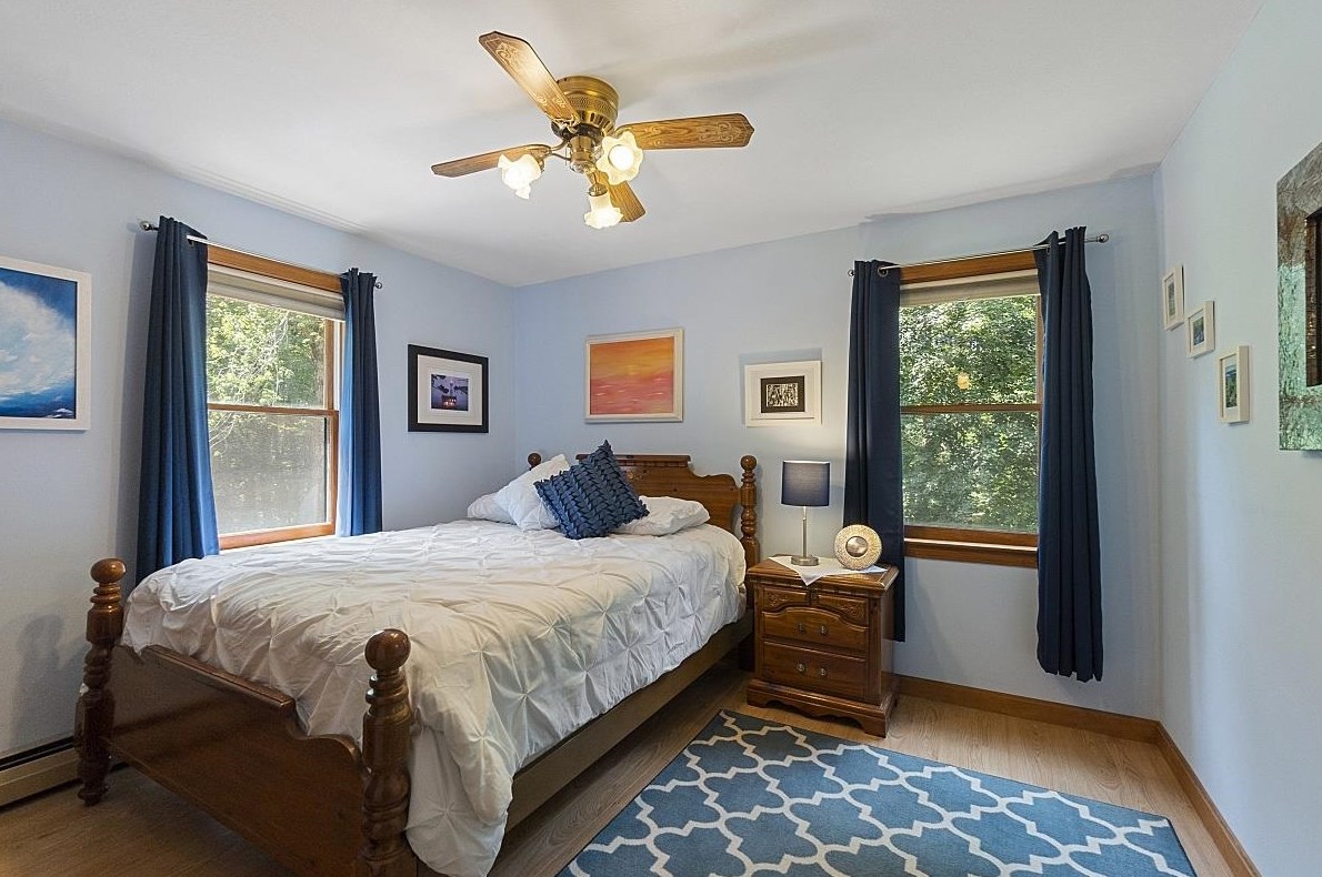 10 Anna Louise Dr, Hudson NH  03051-5401 exterior