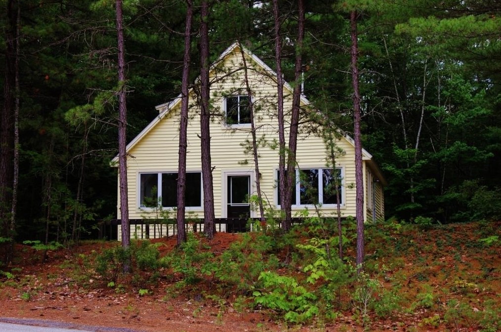 687 Pequawket Dr, Albany, NH 03818 exterior