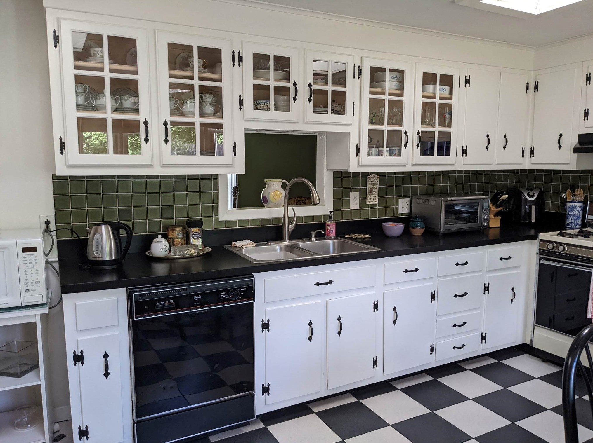 364 Weston St, Manchester NH  03103-5263 exterior