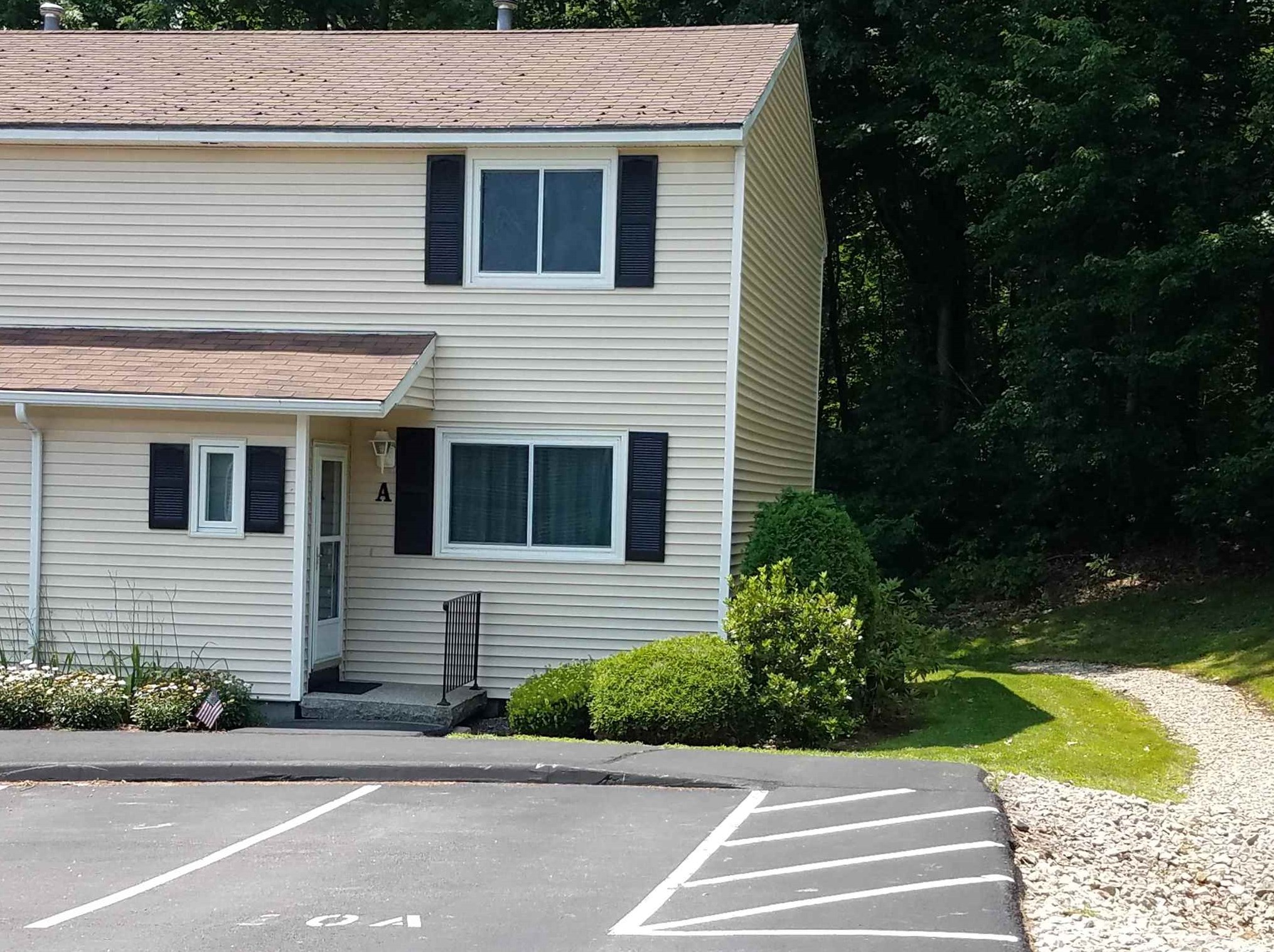 10-A Cedarbrook Vlg, Rochester, NH 03867-4484