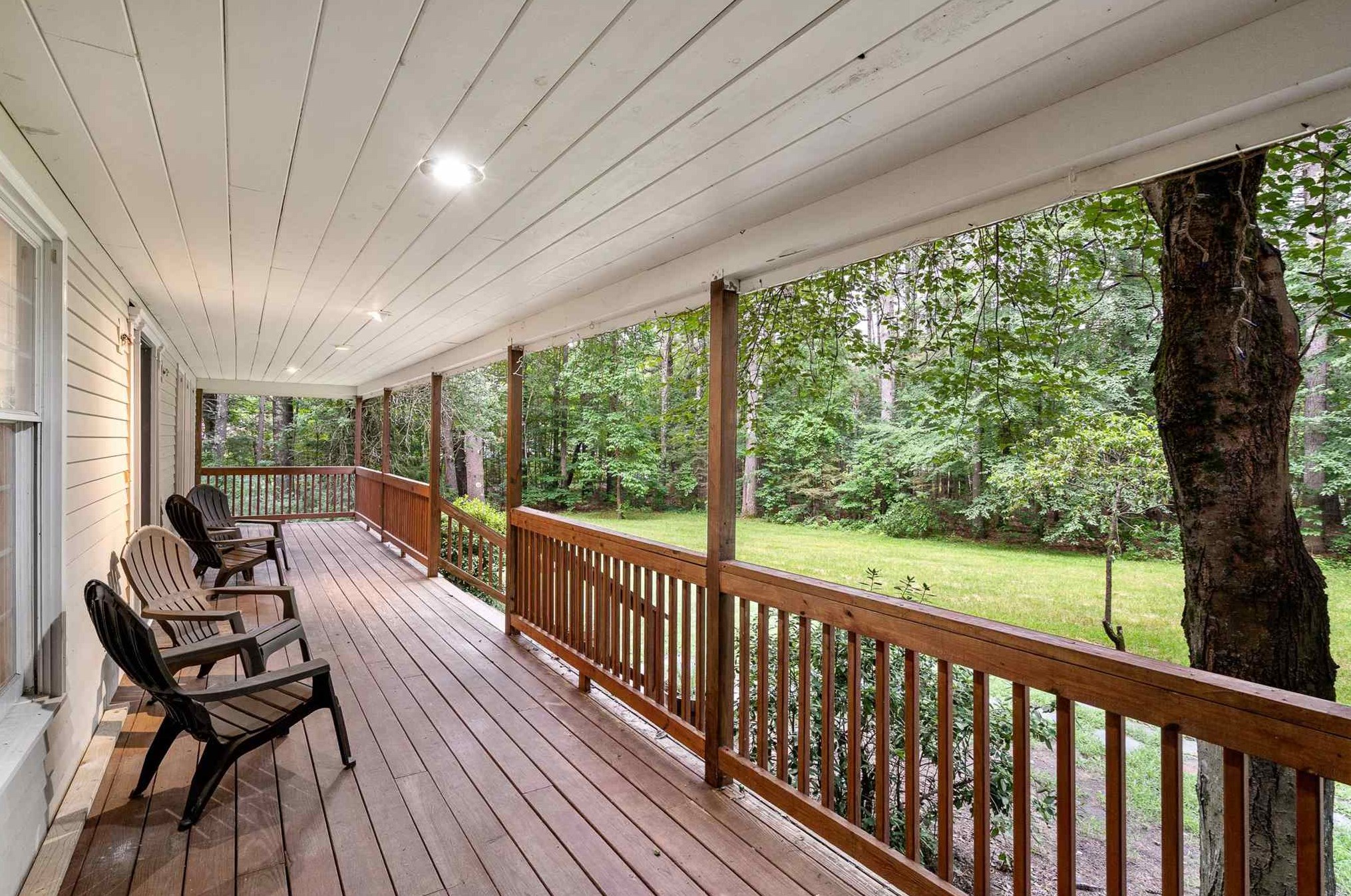 162 Hollis Rd, Amherst, NH 03031