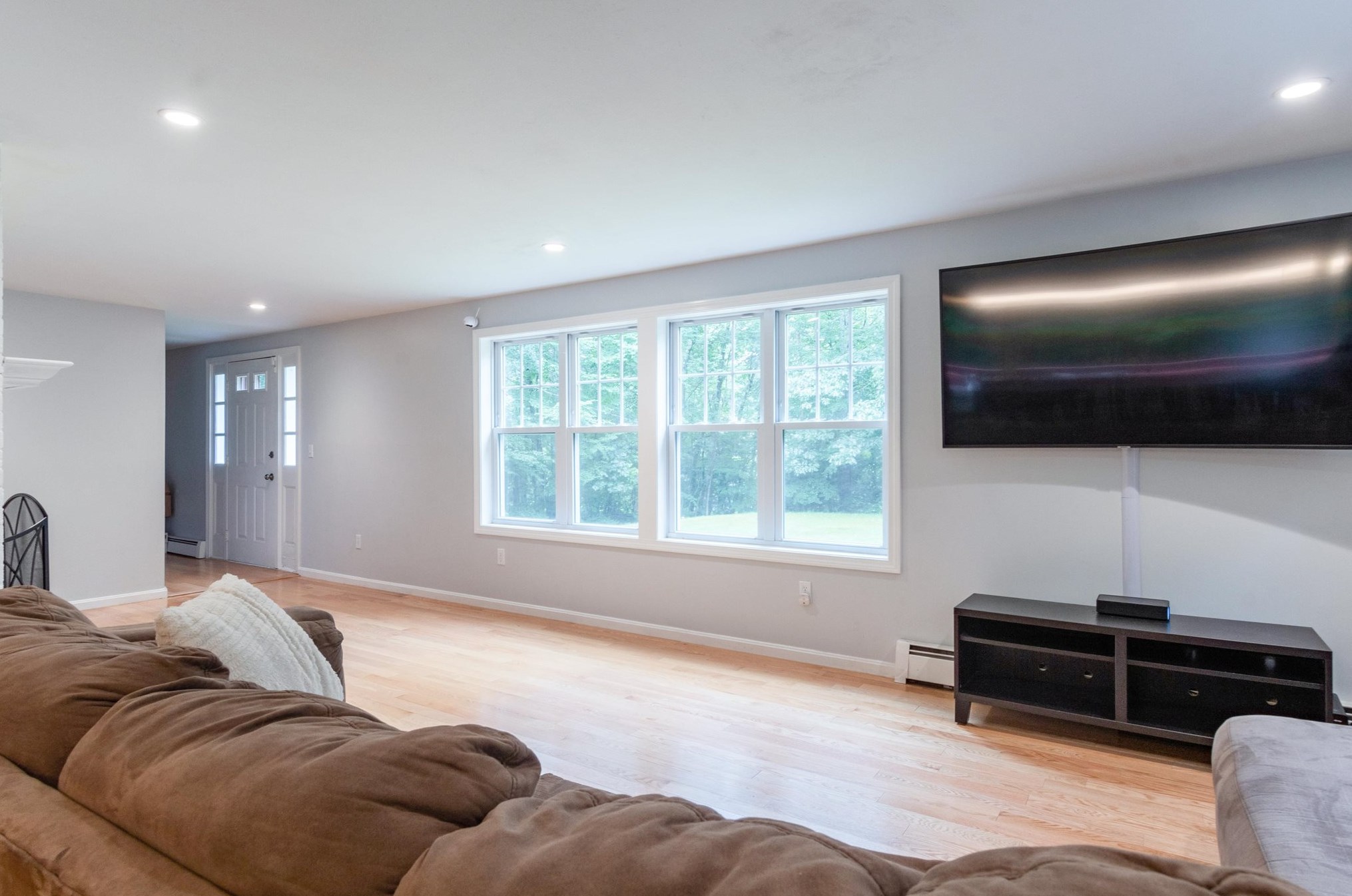 68 Gulf, Derry, NH 03038