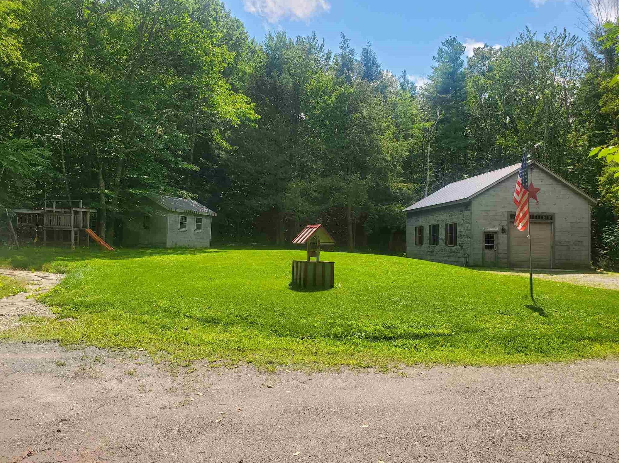 589 Barnard Hill, Weare, NH 03281