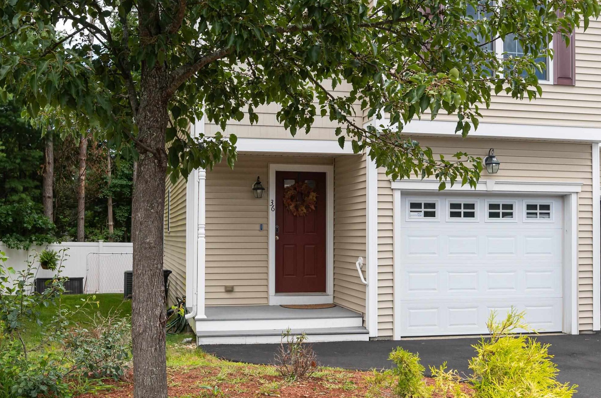 36 Cranberry Way, Manchester, NH 03109-5962