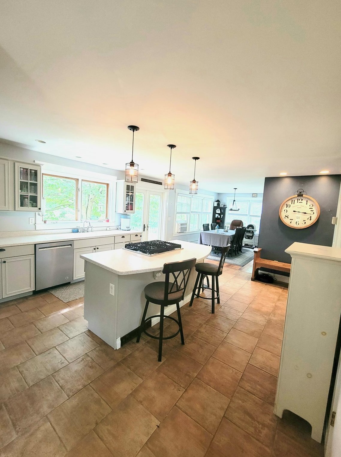 79 Crooked S Rd, Lyndeborough, NH 03082-5600