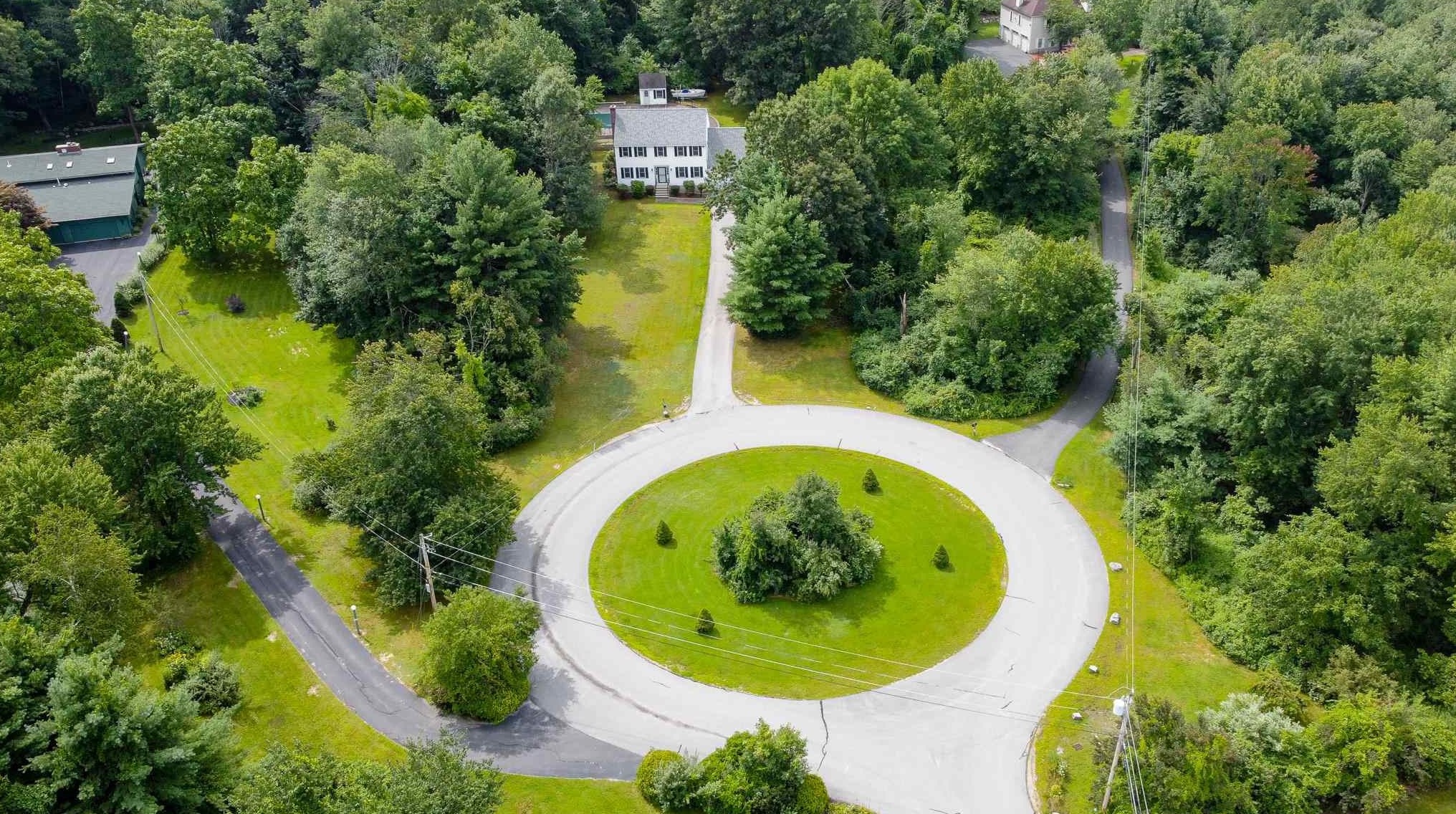 25 Stevens Rd, Pelham, NH 03076