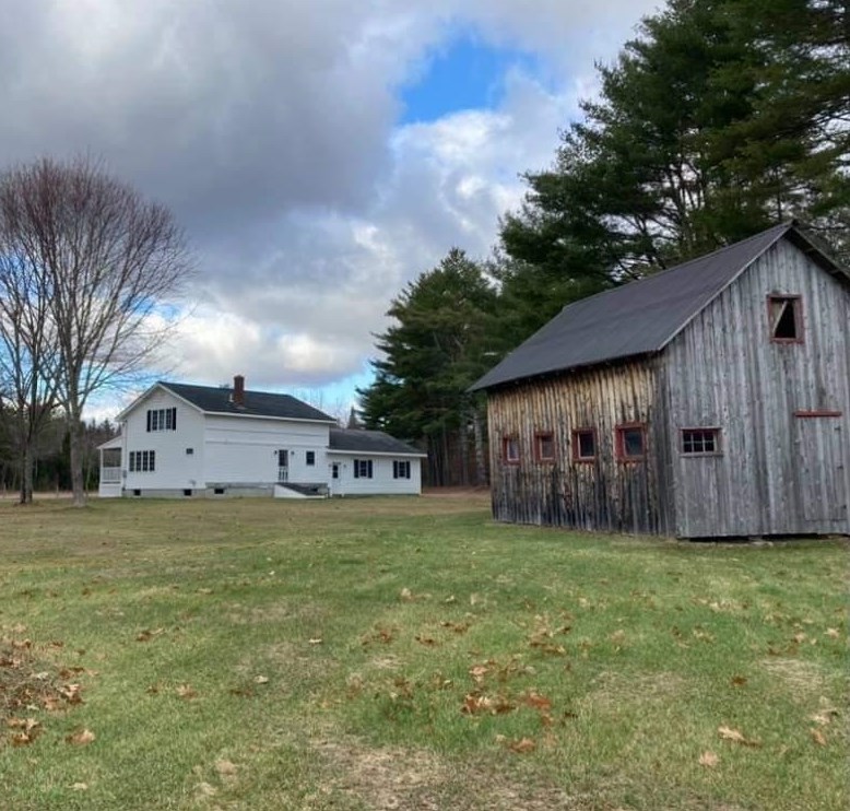 724 Northside Rd, Northumberland, NH 03582