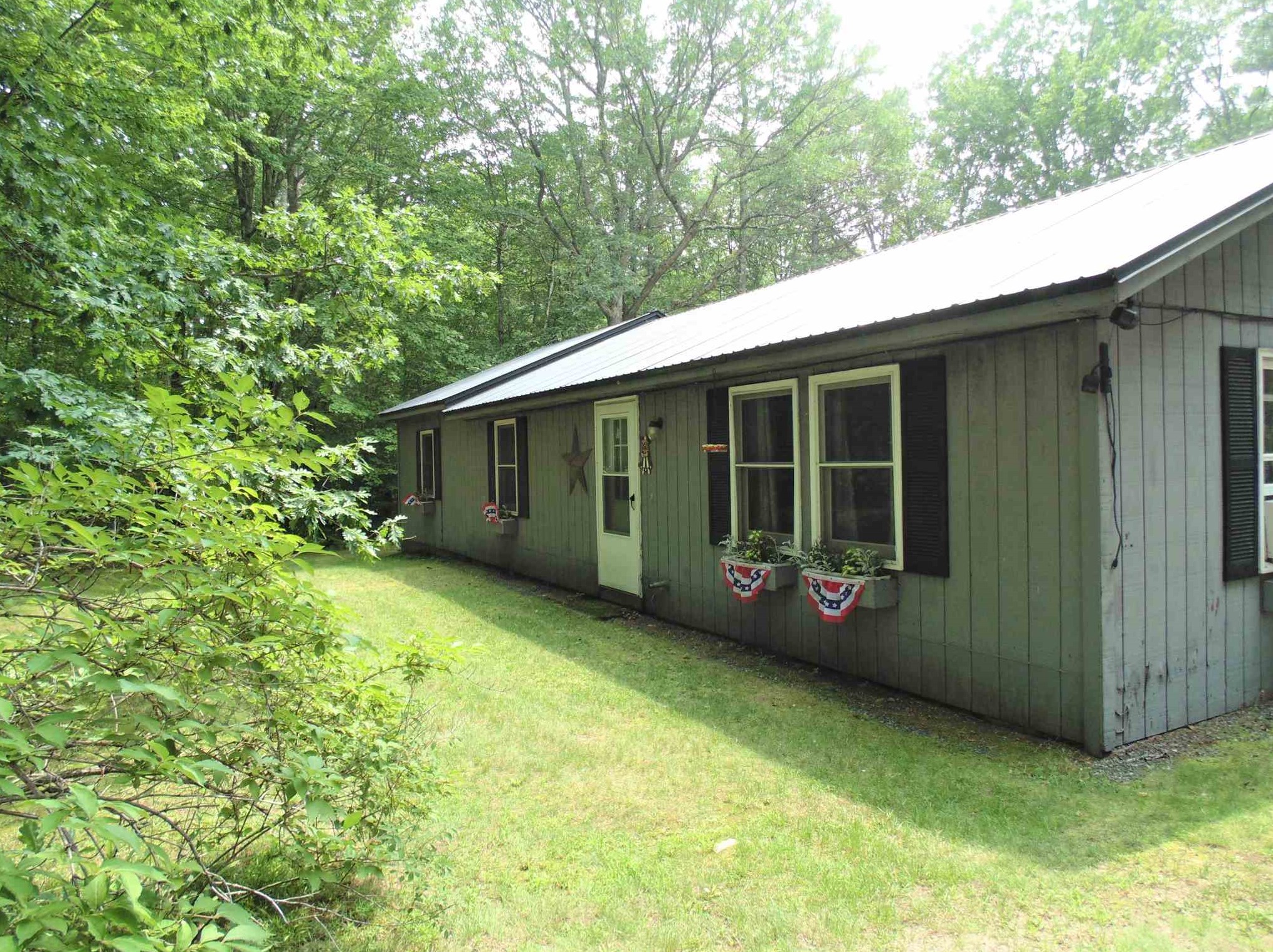 43 Lane Rd, Holderness, NH 03245