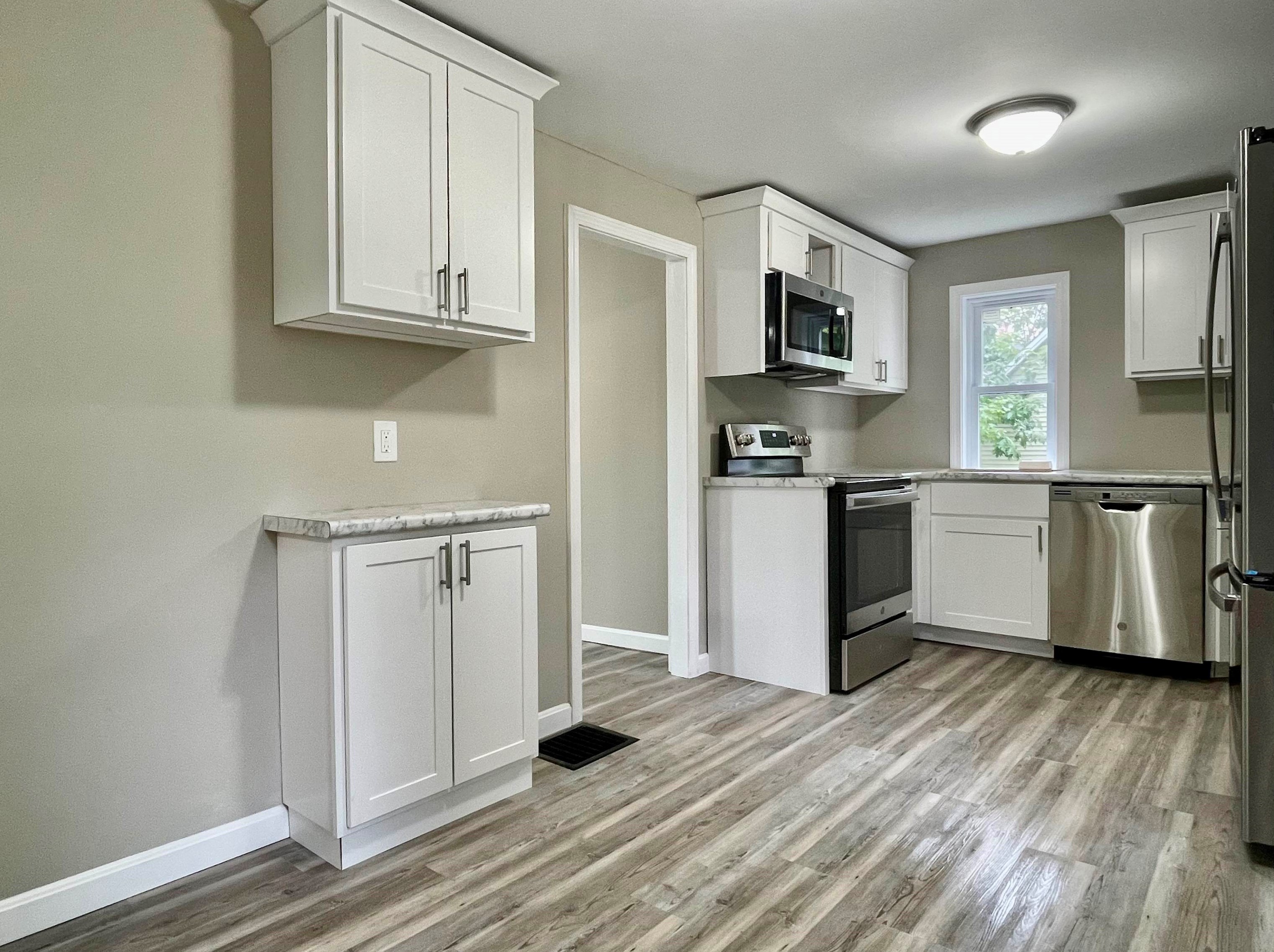 4 Laurel, Derry, NH 03038