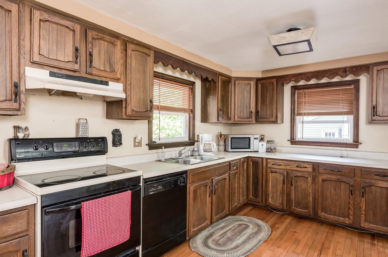 21 Rochester, Rochester, NH 03867-8535