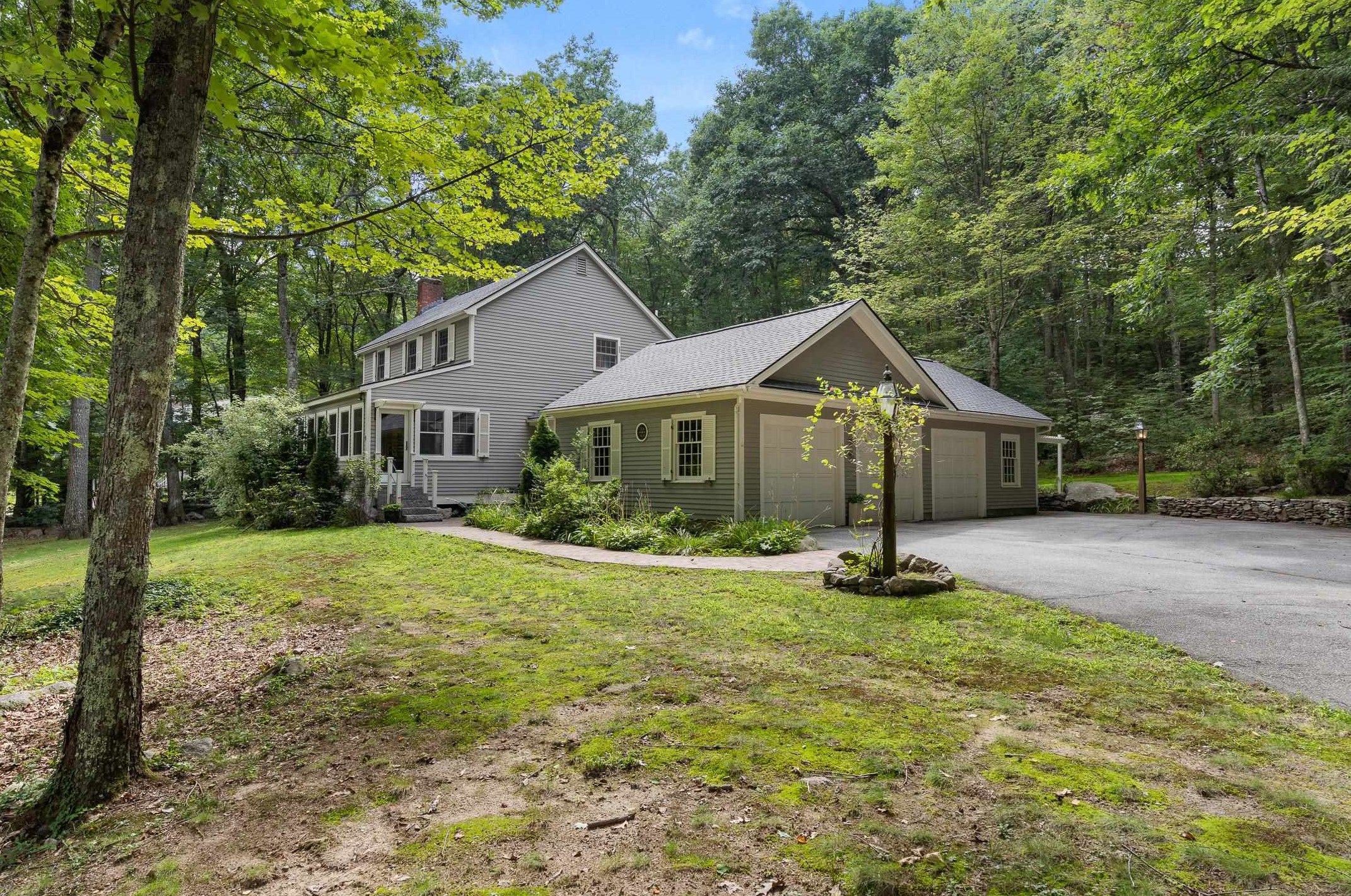 8 Danbury, Amherst, NH 03031