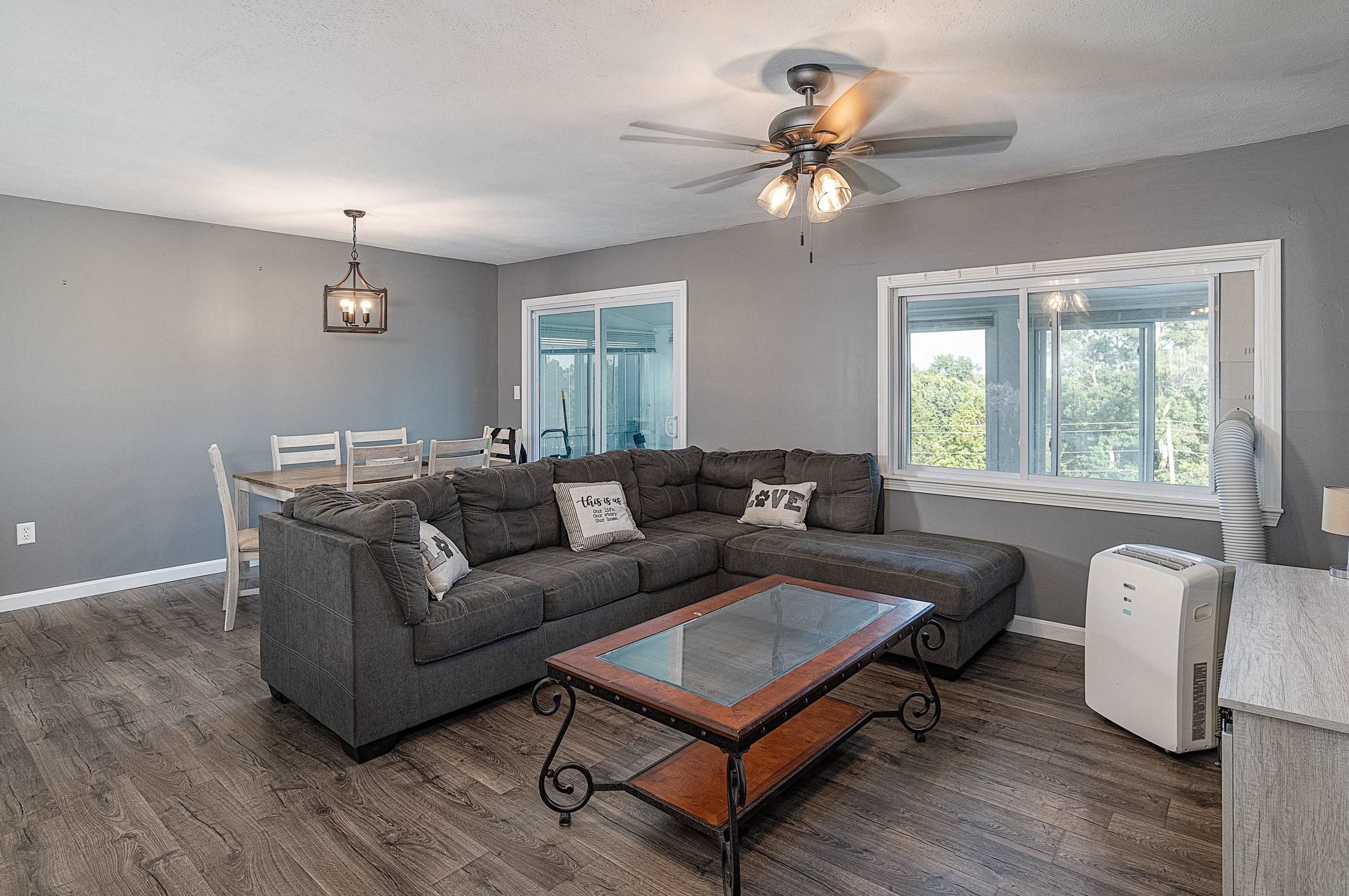 100 Pillsbury Rd #9, Londonderry, NH 03053