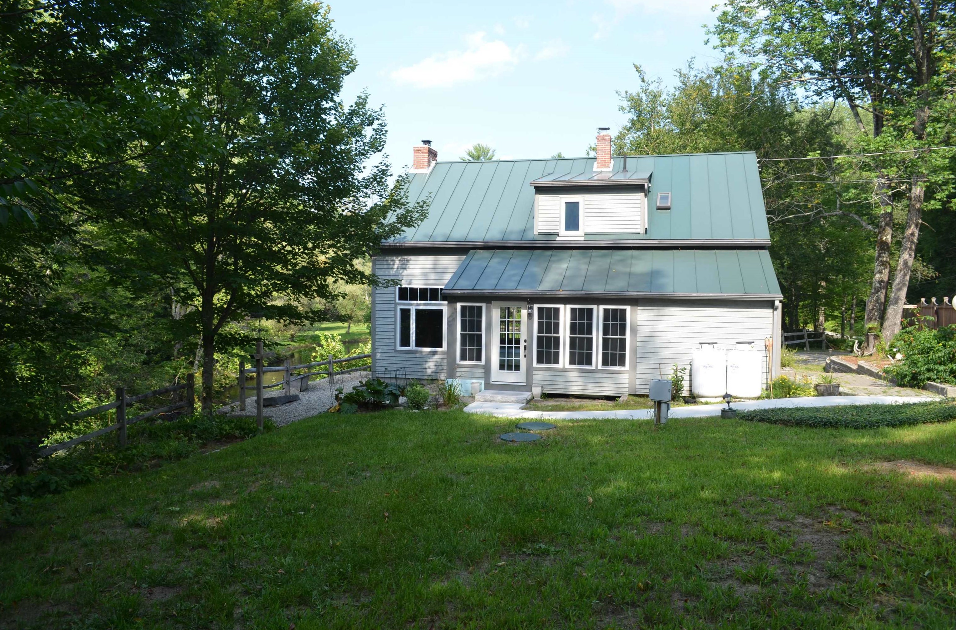 15 Melvin Rd, Warner, NH 03278 exterior