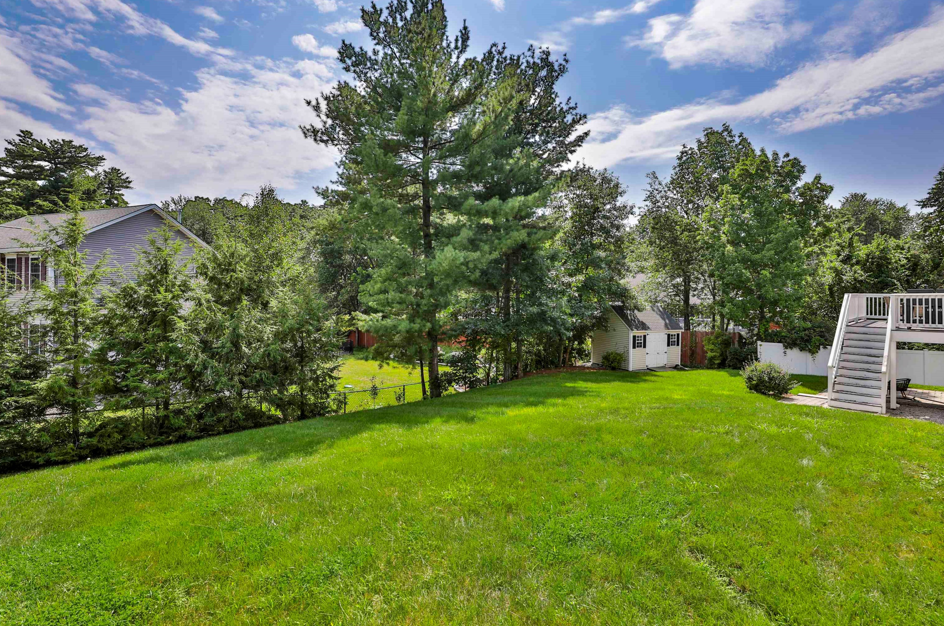 473 Campbell St, Manchester, NH 03104-2104