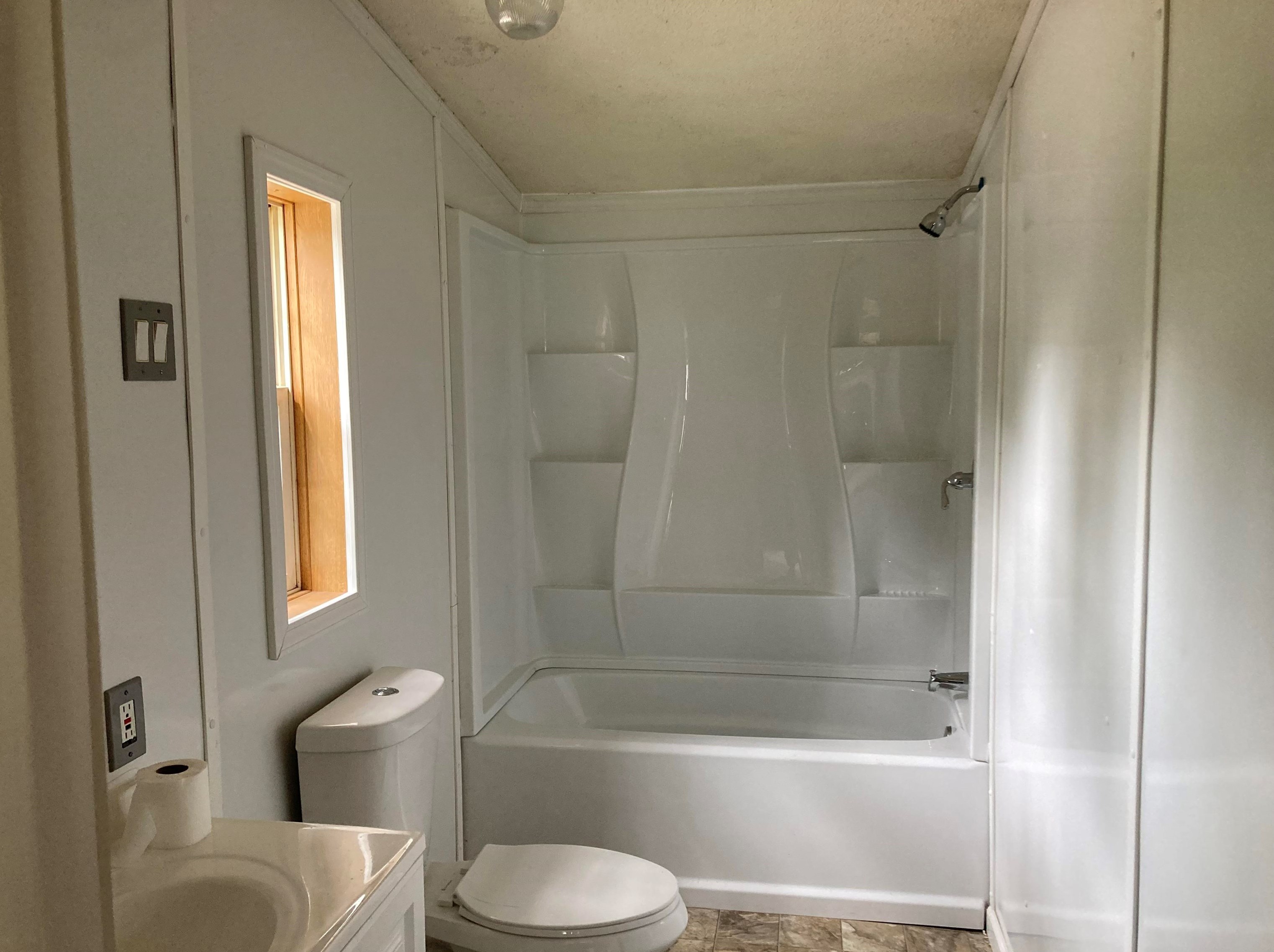 6 Martin, Hillsboro, NH 03244