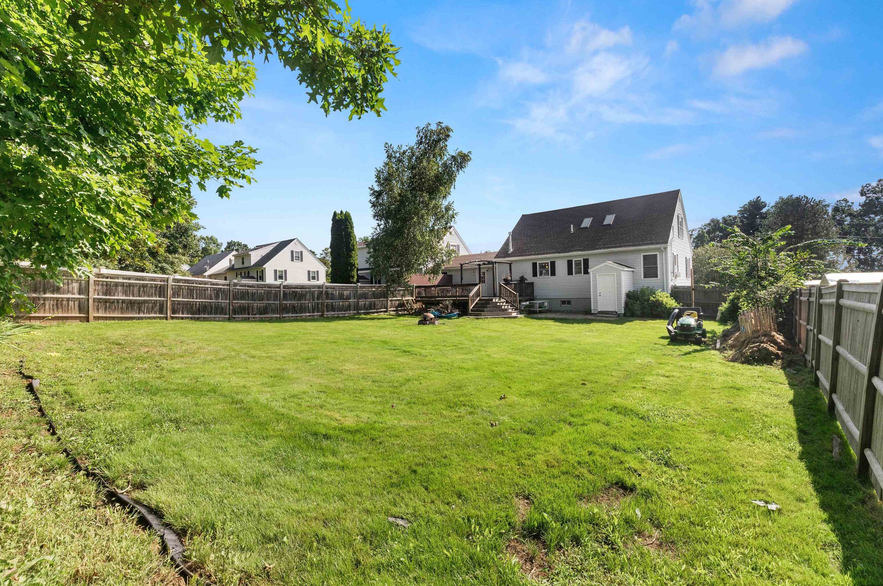 12 Maple Ridge Road, Seabrook, NH 03874