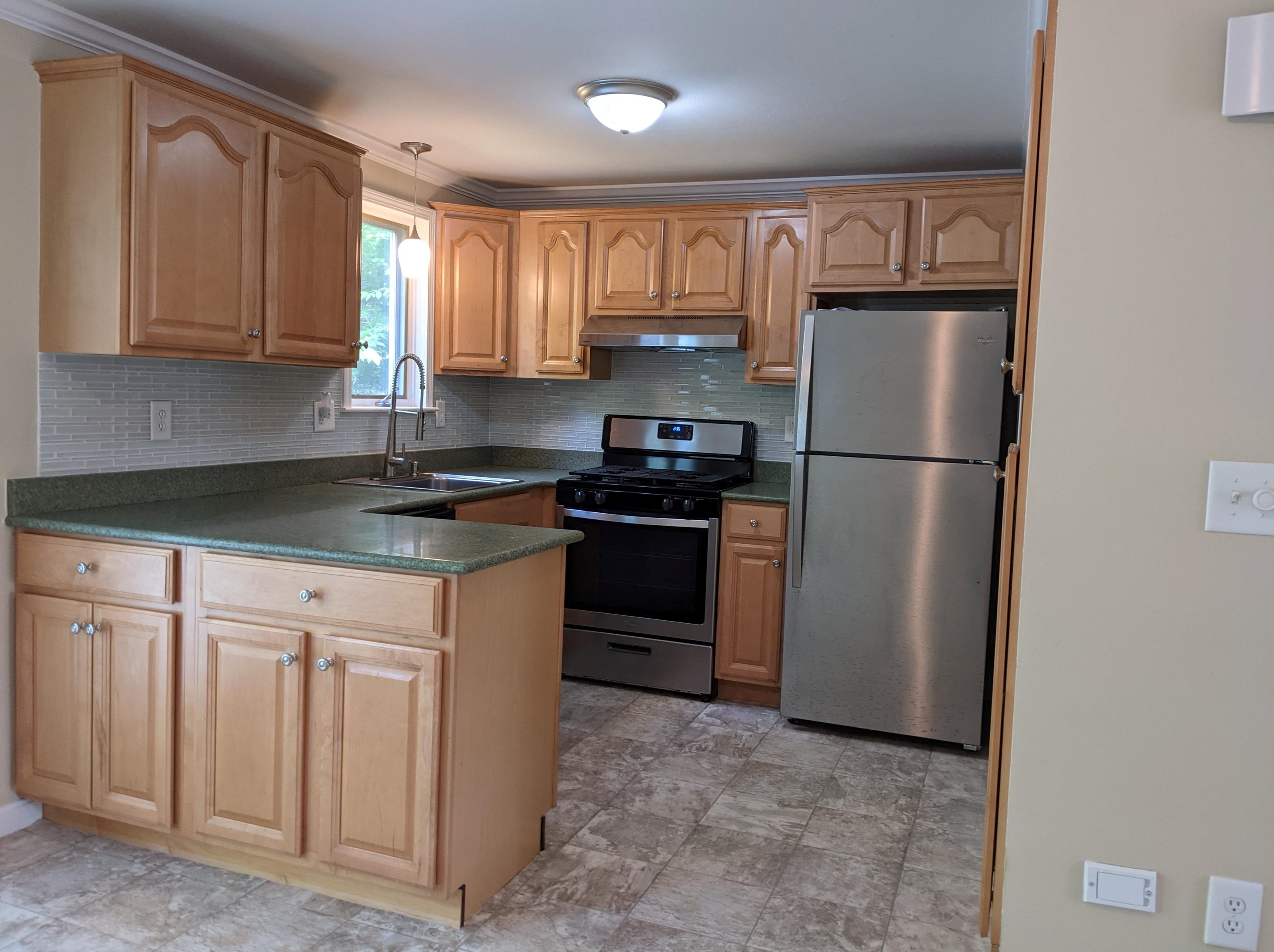 16 Valley, Kingston, NH 03848