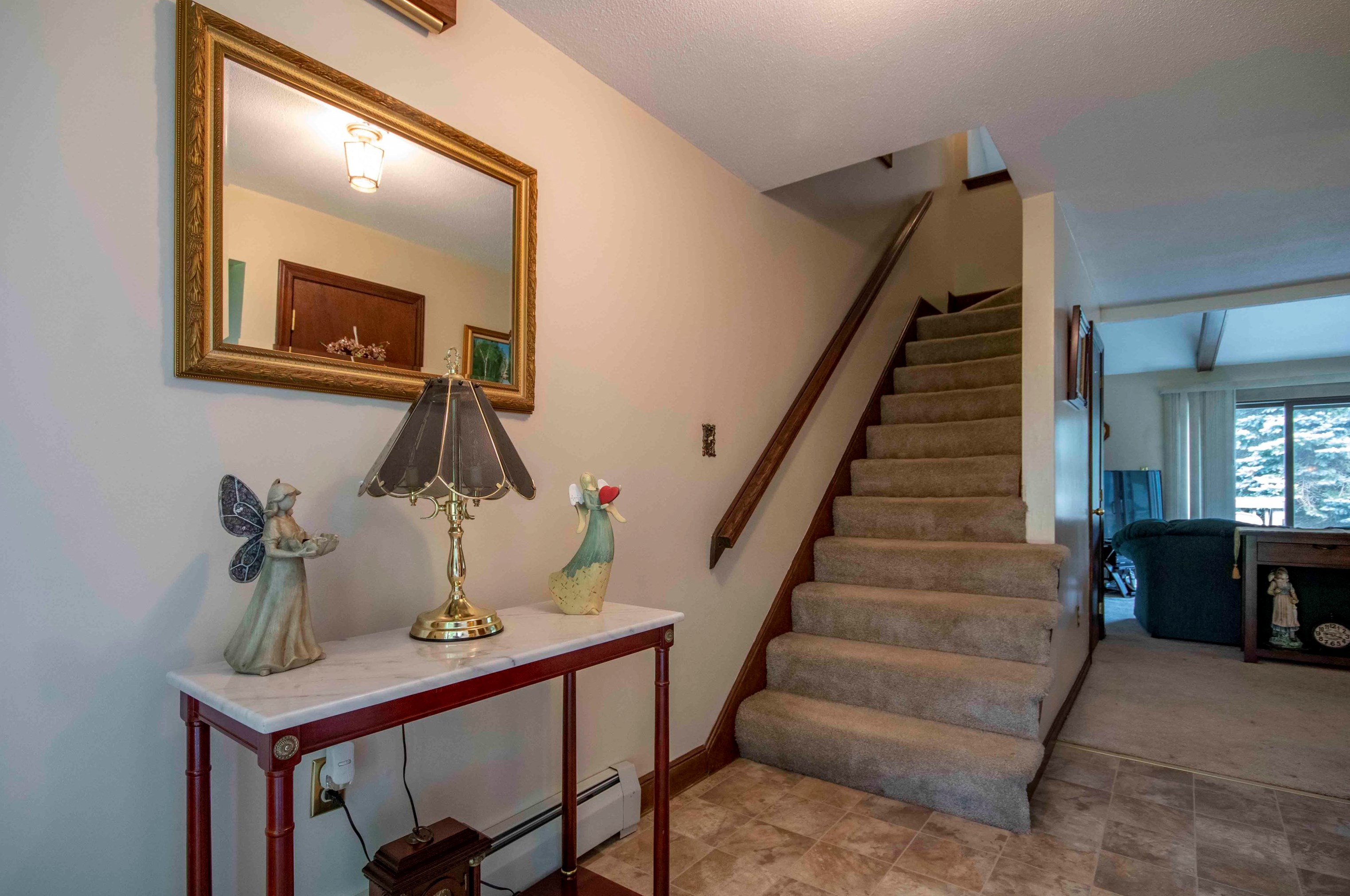 79 Pendleton, Londonderry, NH 03053