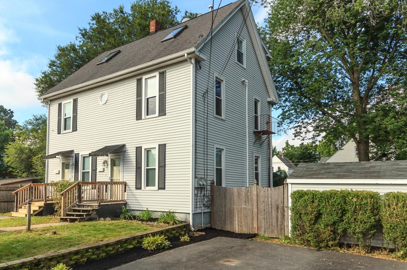 15-17 National, Nashua, NH 03060