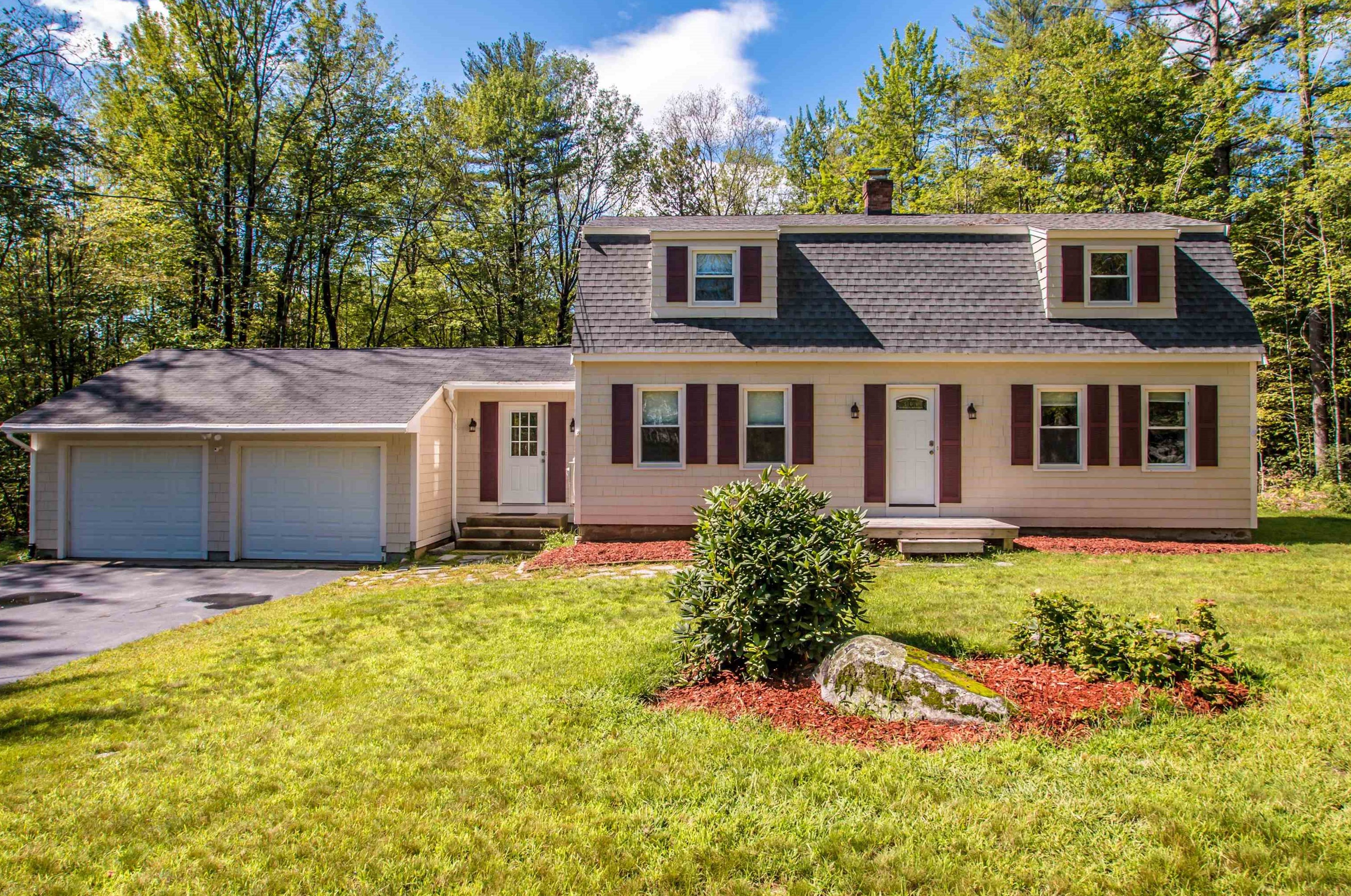 137 Fairview Ave, Albany, NH 03818-6008