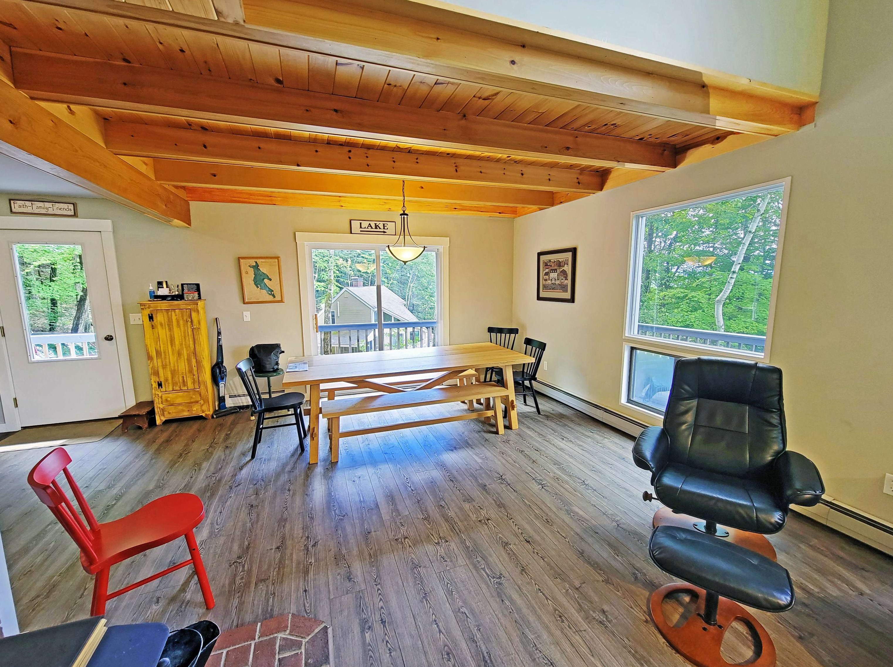 125 Fox St, Bridgewater NH  03222-1403 exterior