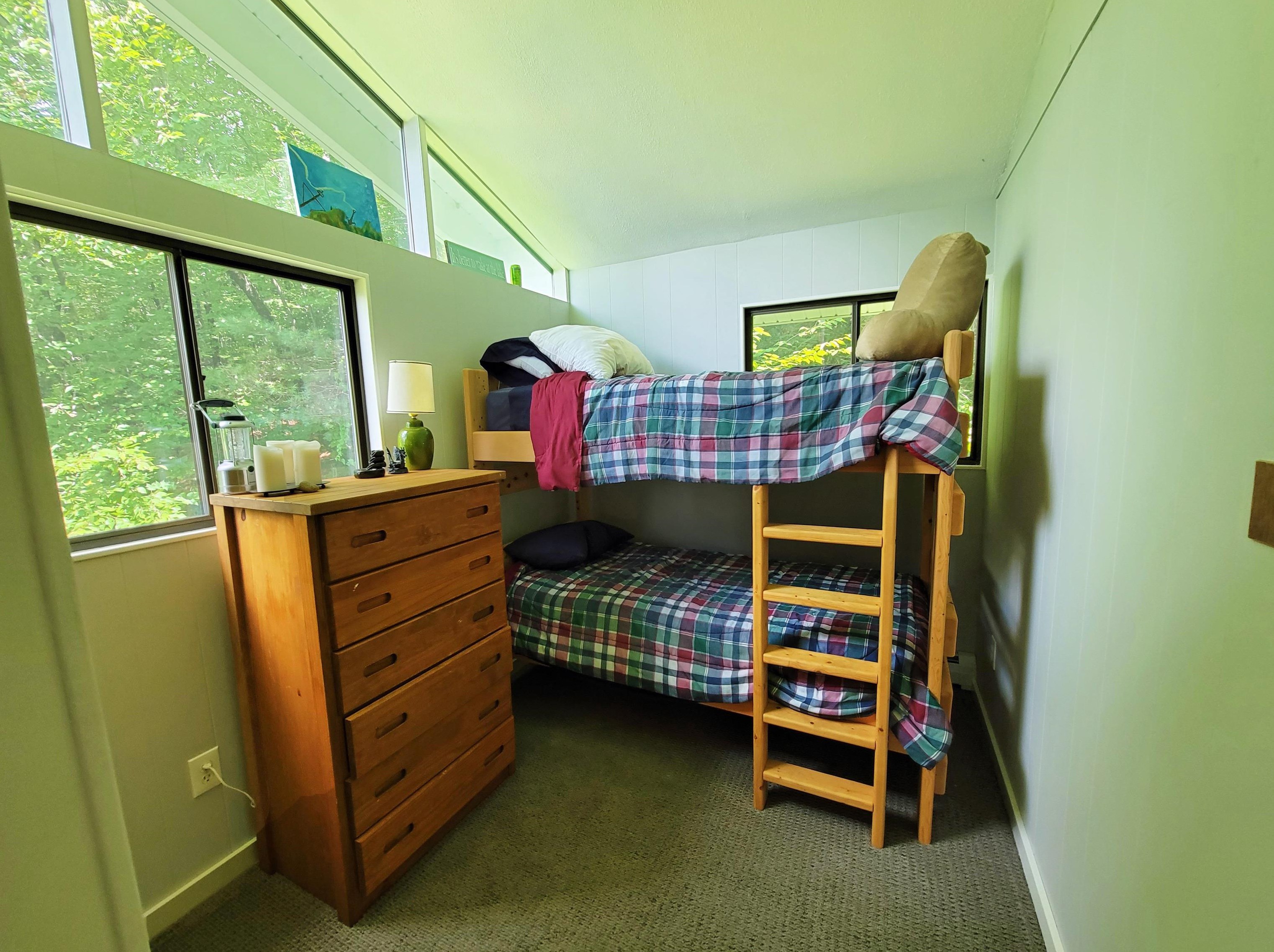 125 Fox St, Bridgewater NH  03222-1403 exterior