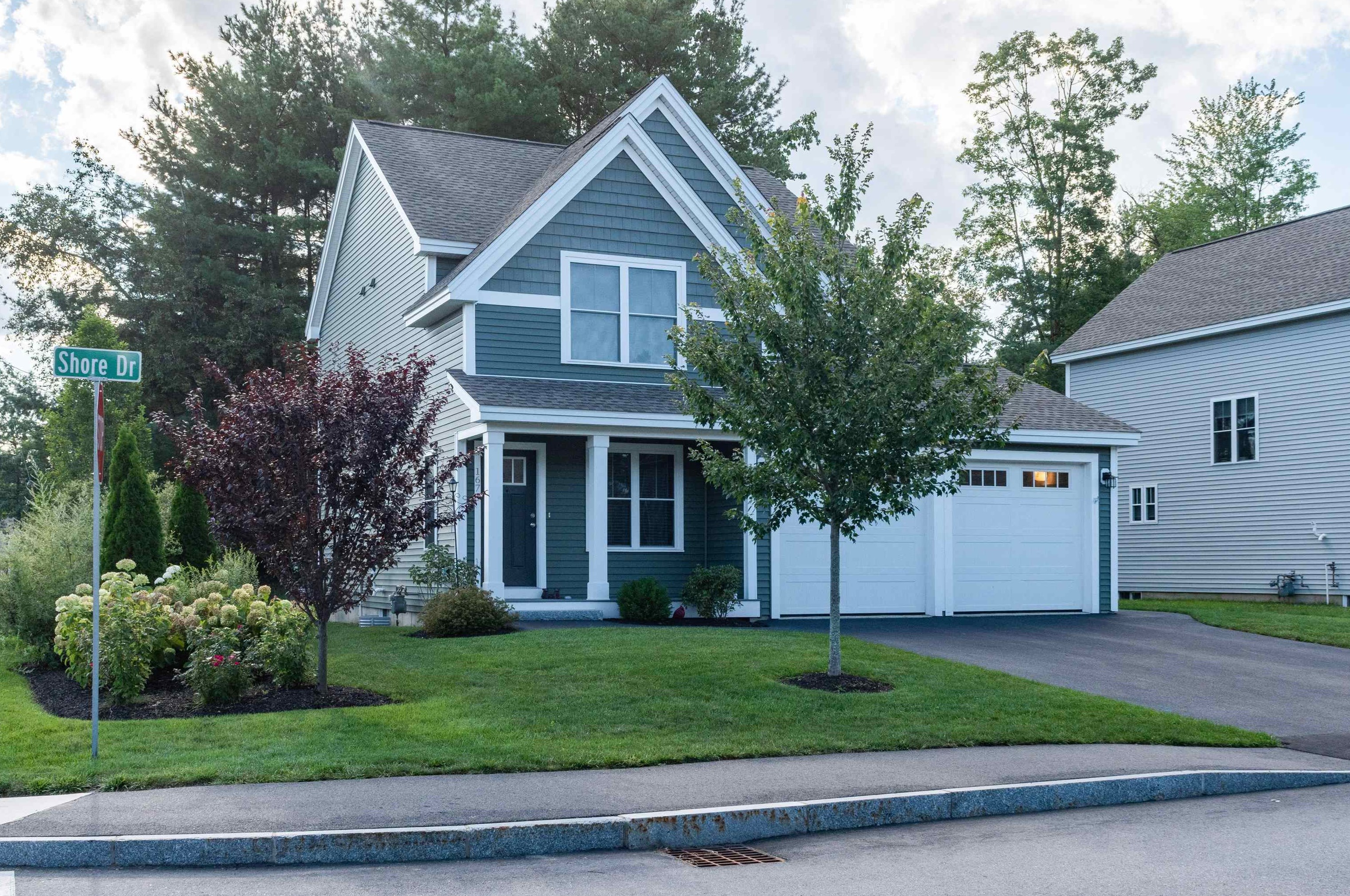 167 Shore Dr, Nashua, NH 03062