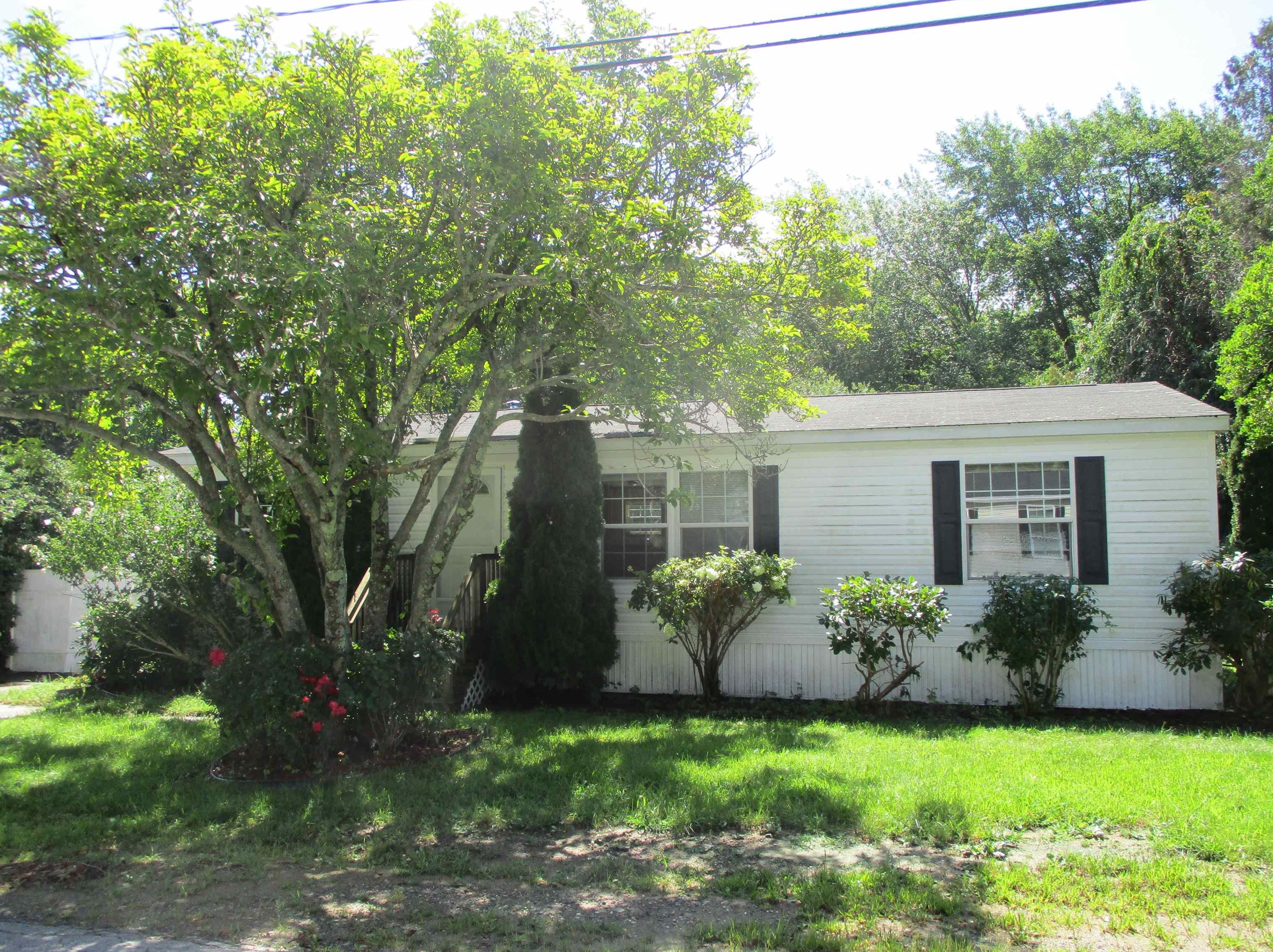 47 B St, Seabrook, NH 03874