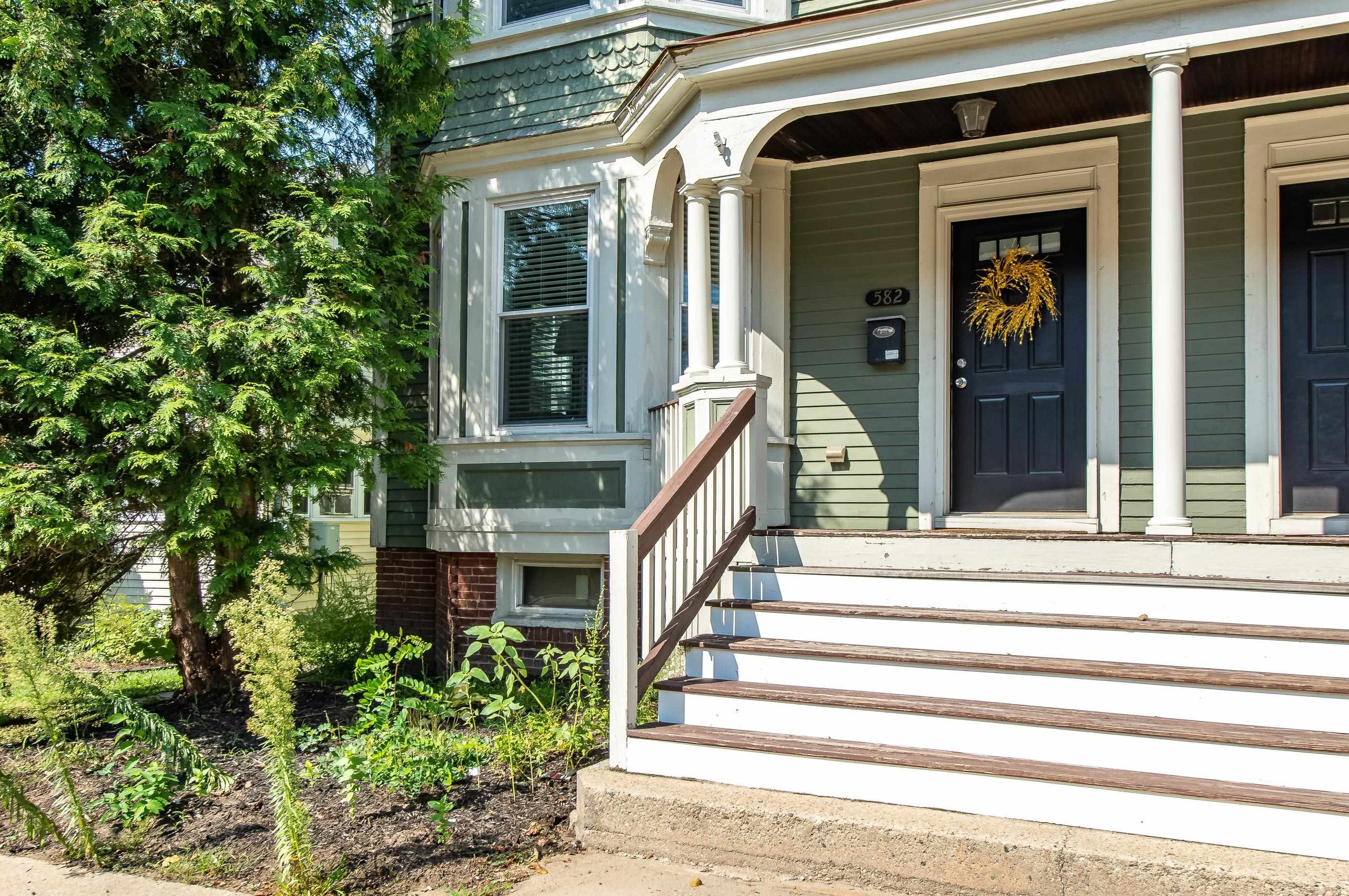 582 Central Ave, Dover, NH 03820