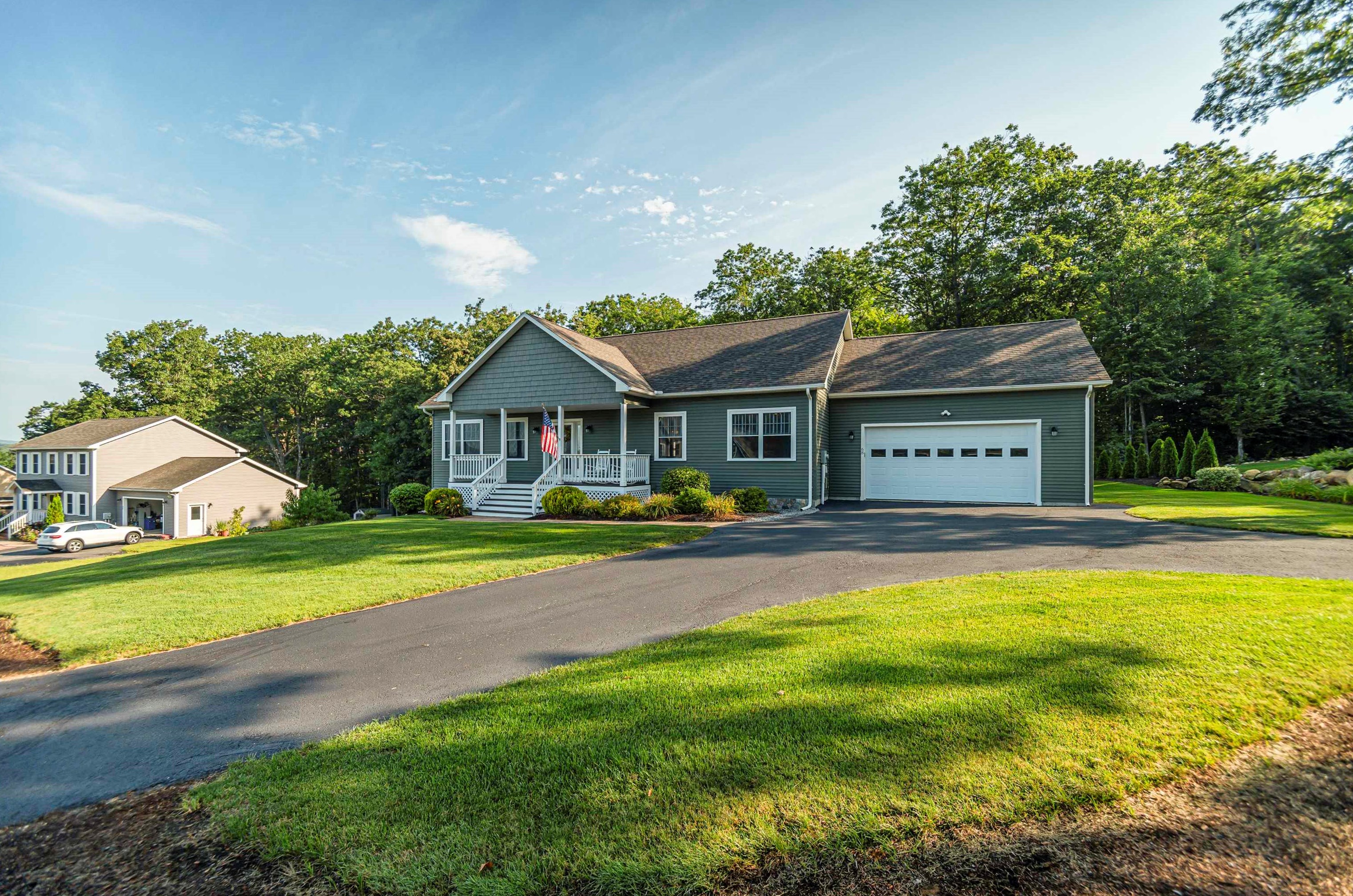 68 Sun Lake Dr, Belmont, NH 03220