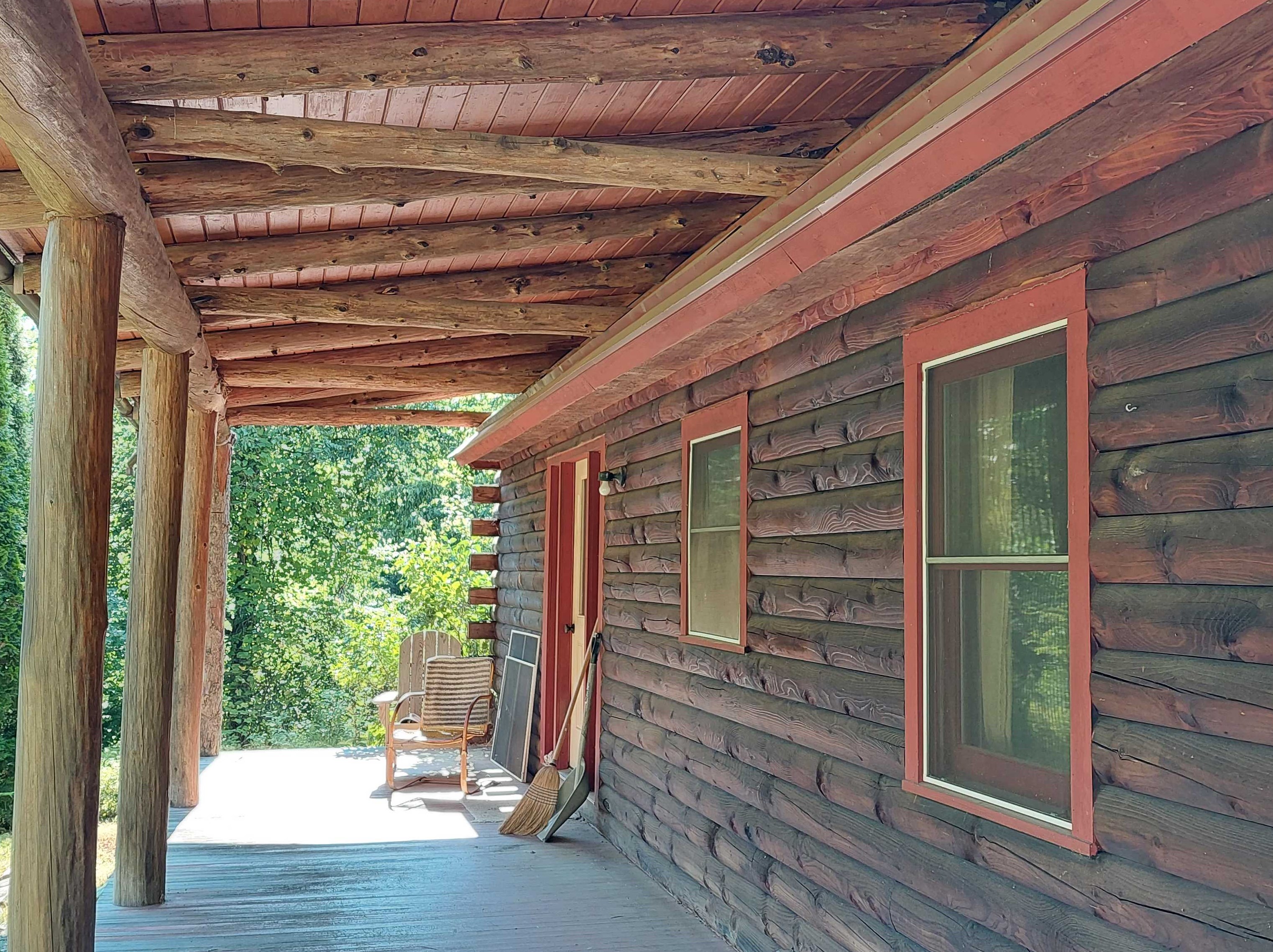 570 County Rd, Walpole, NH 03608