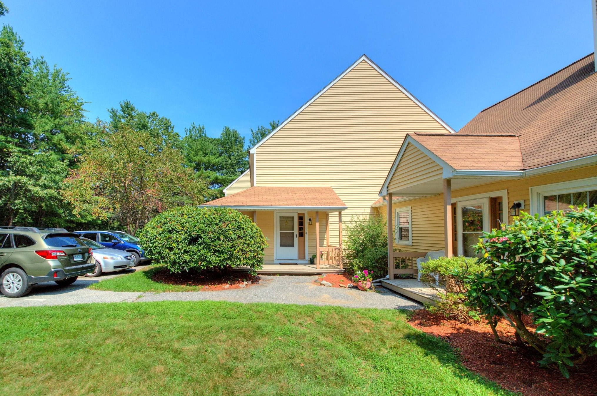 110 Winterwood Dr, Londonderry, NH 03053