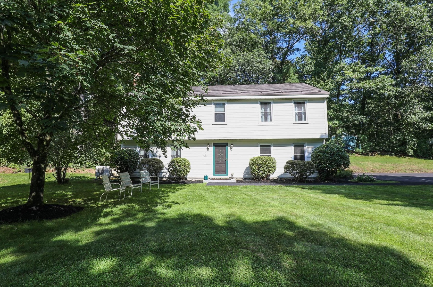 6 Gregg Cir, Londonderry, NH 03053