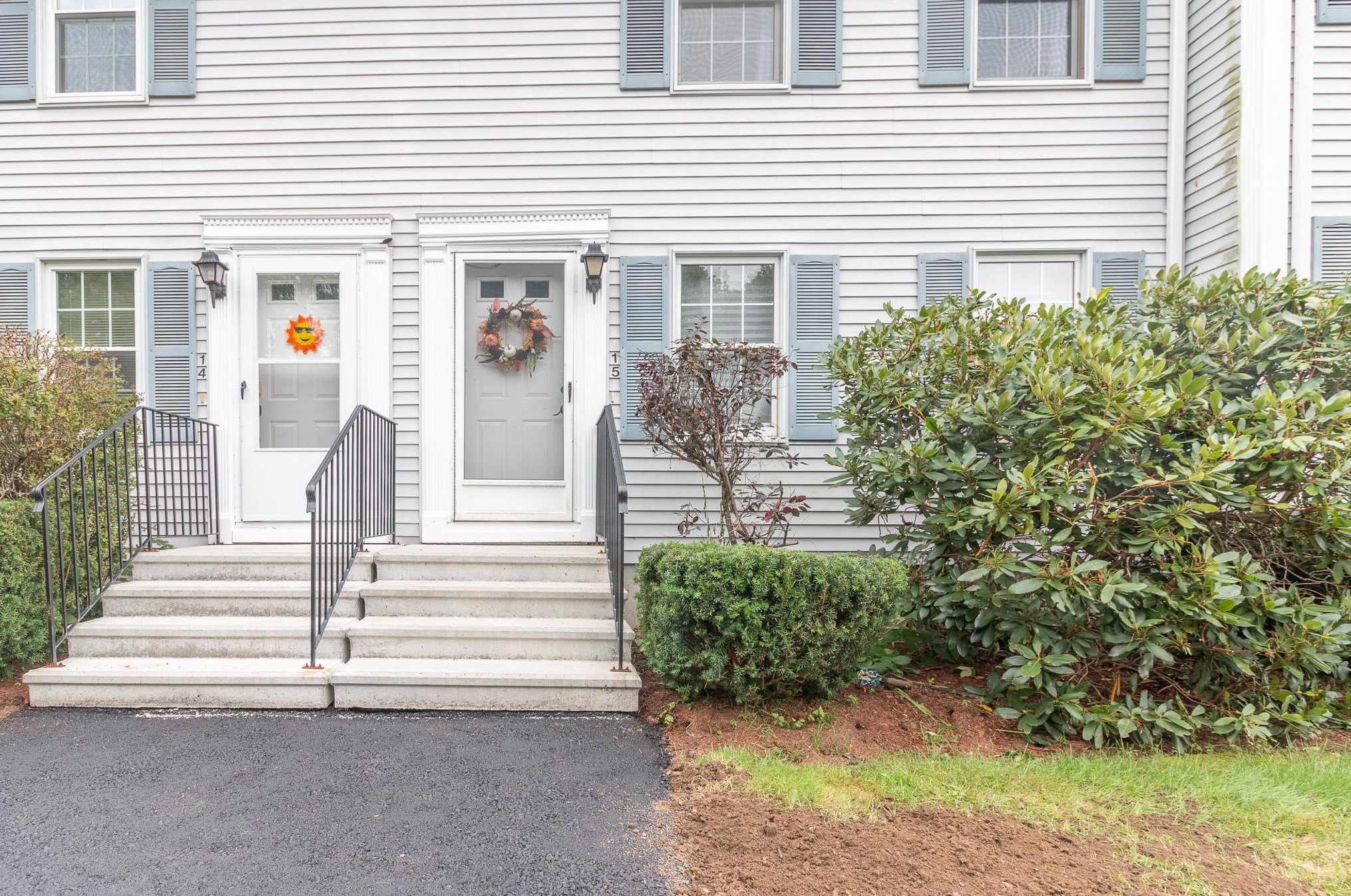 15 Wyndmere Dr, Londonderry, NH 03053