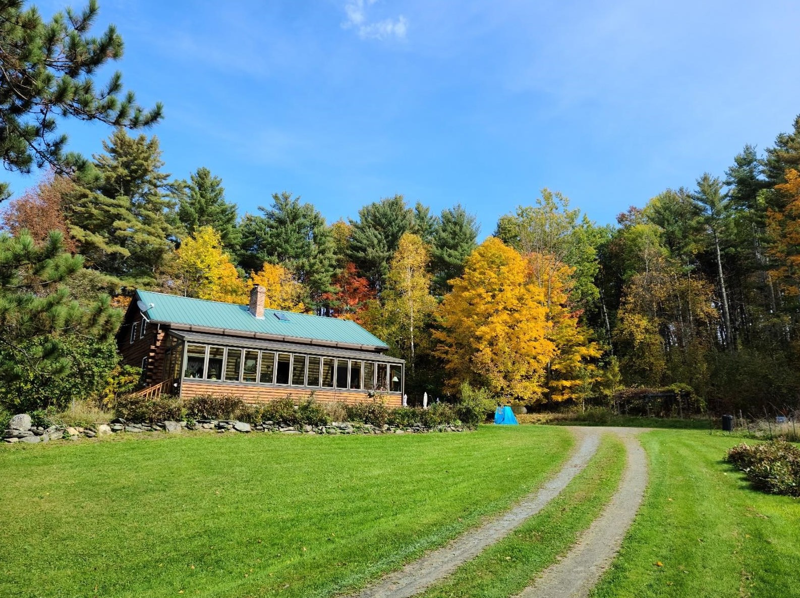 17 Pettyboro Rd, Landaff, NH 03585 exterior