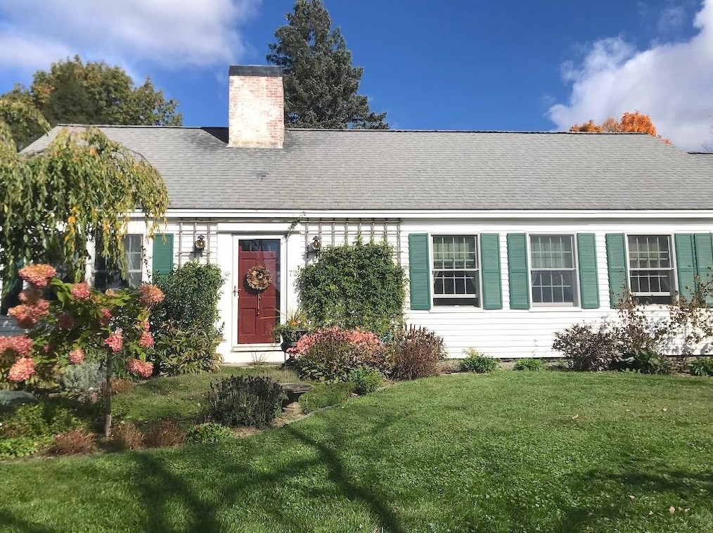 72 Kaufmann Dr, Peterborough, NH 03458 exterior