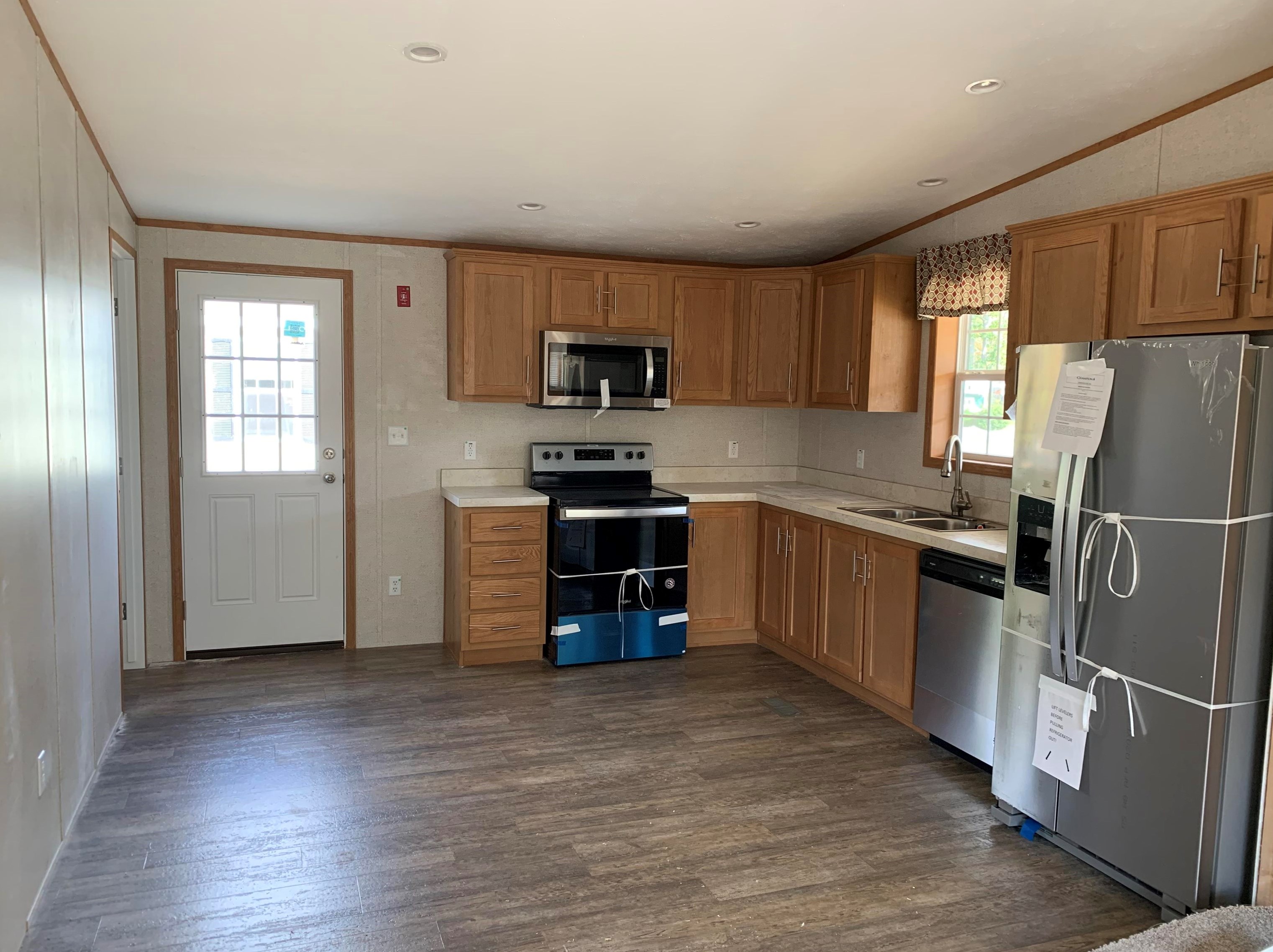 5 Outlook Ln, Rochester, NH 03867-4831