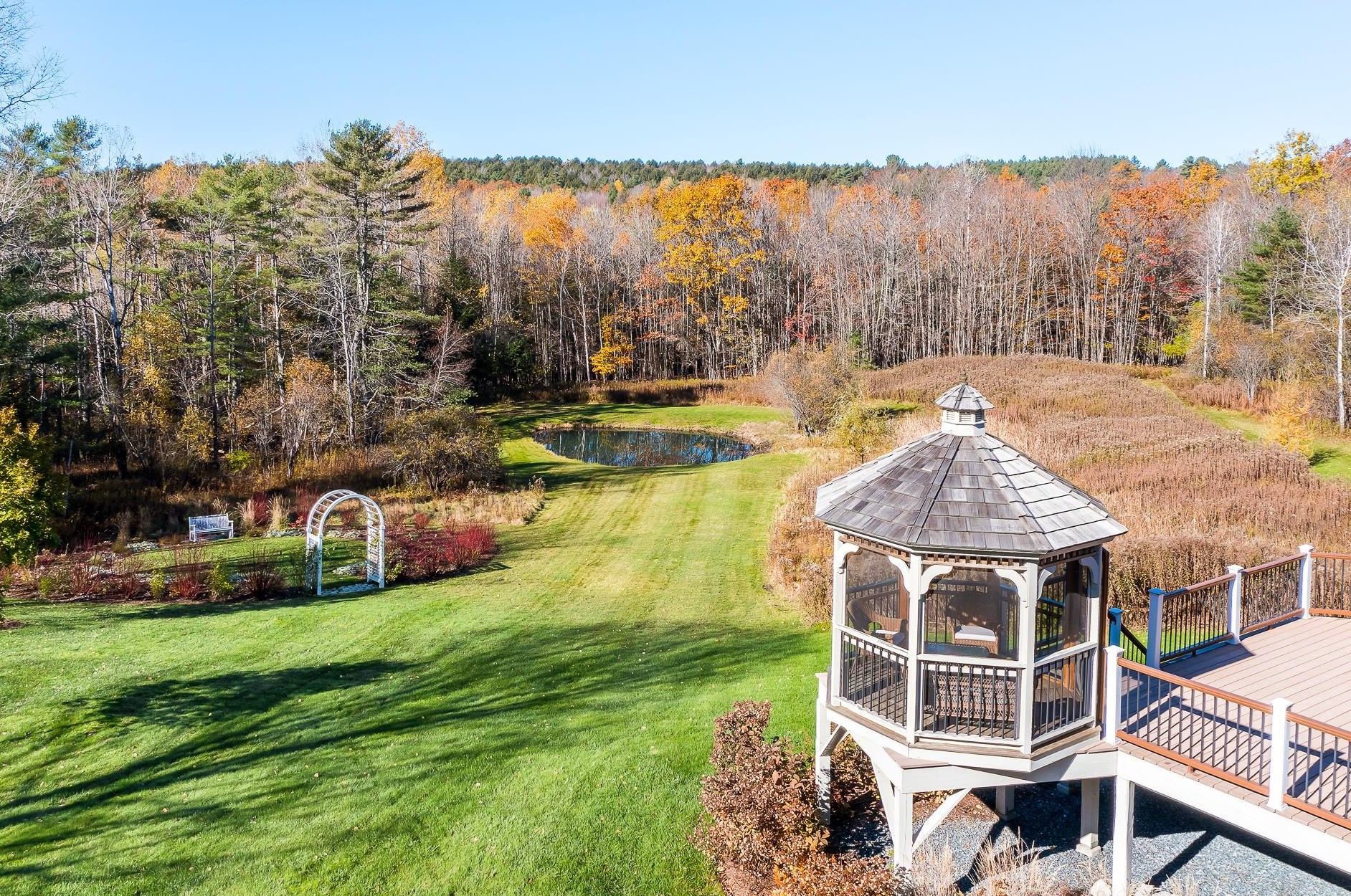 16 Blueberry Mdws, Lebanon, NH 03766-2017