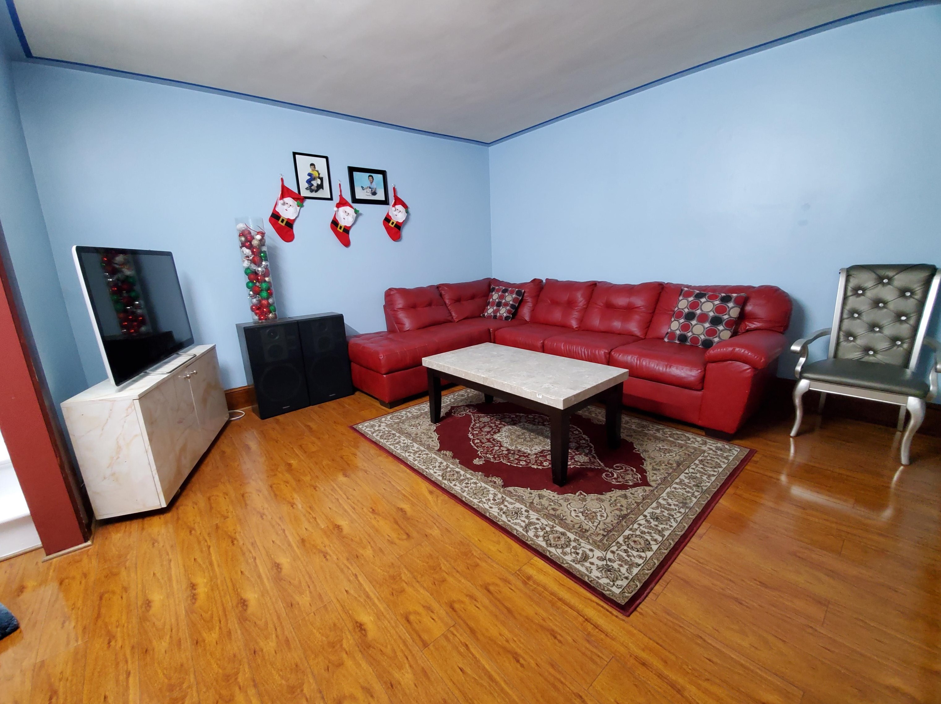 44 Wilson St, Manchester, NH 03103-4654