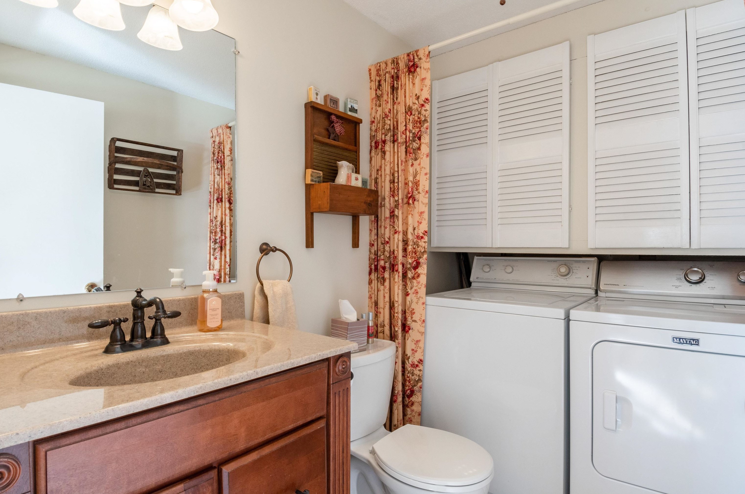 81 Sentry Way, Merrimack NH 03054-4409 exterior