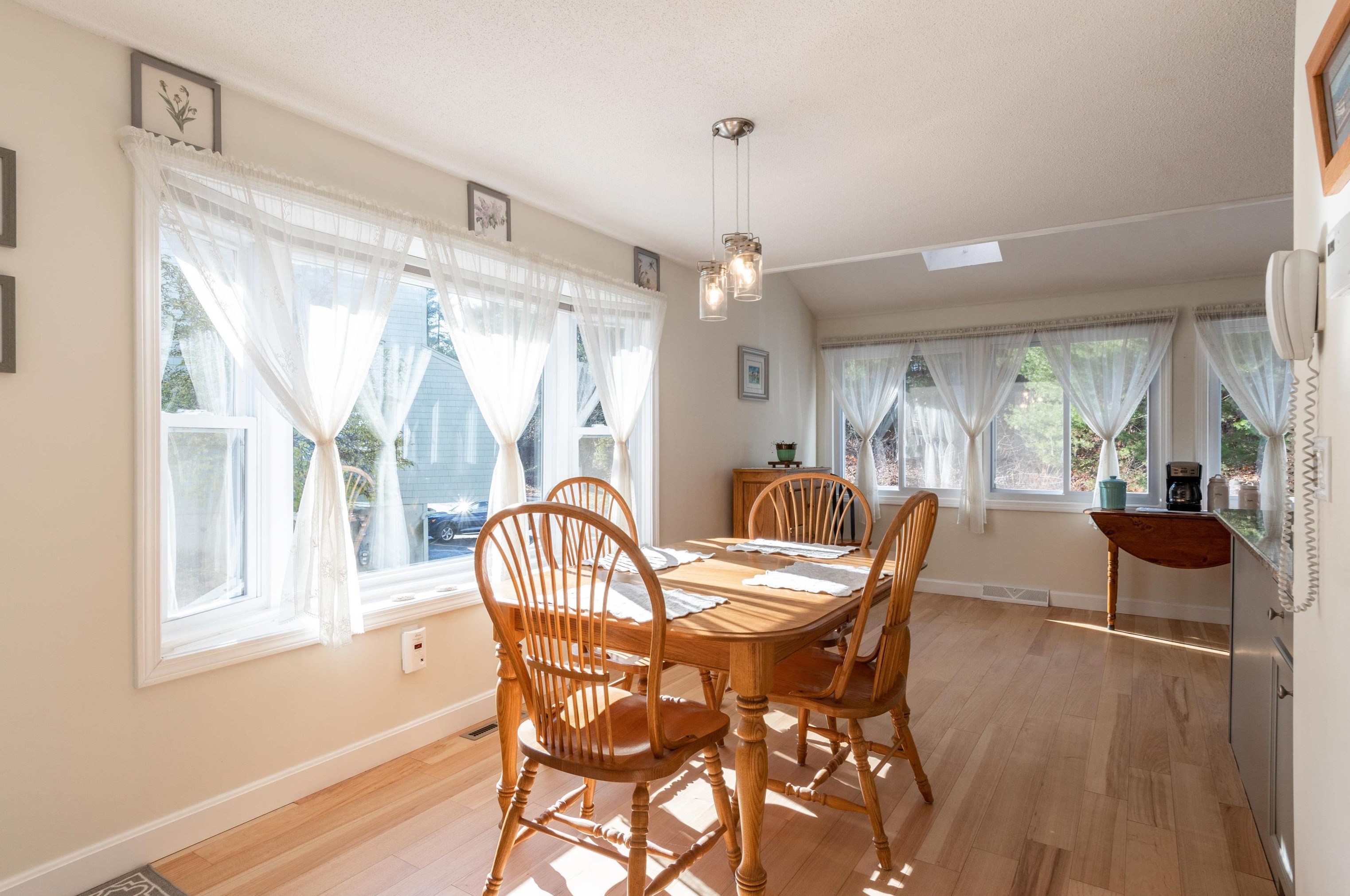 81 Sentry Way, Merrimack NH 03054-4409 exterior