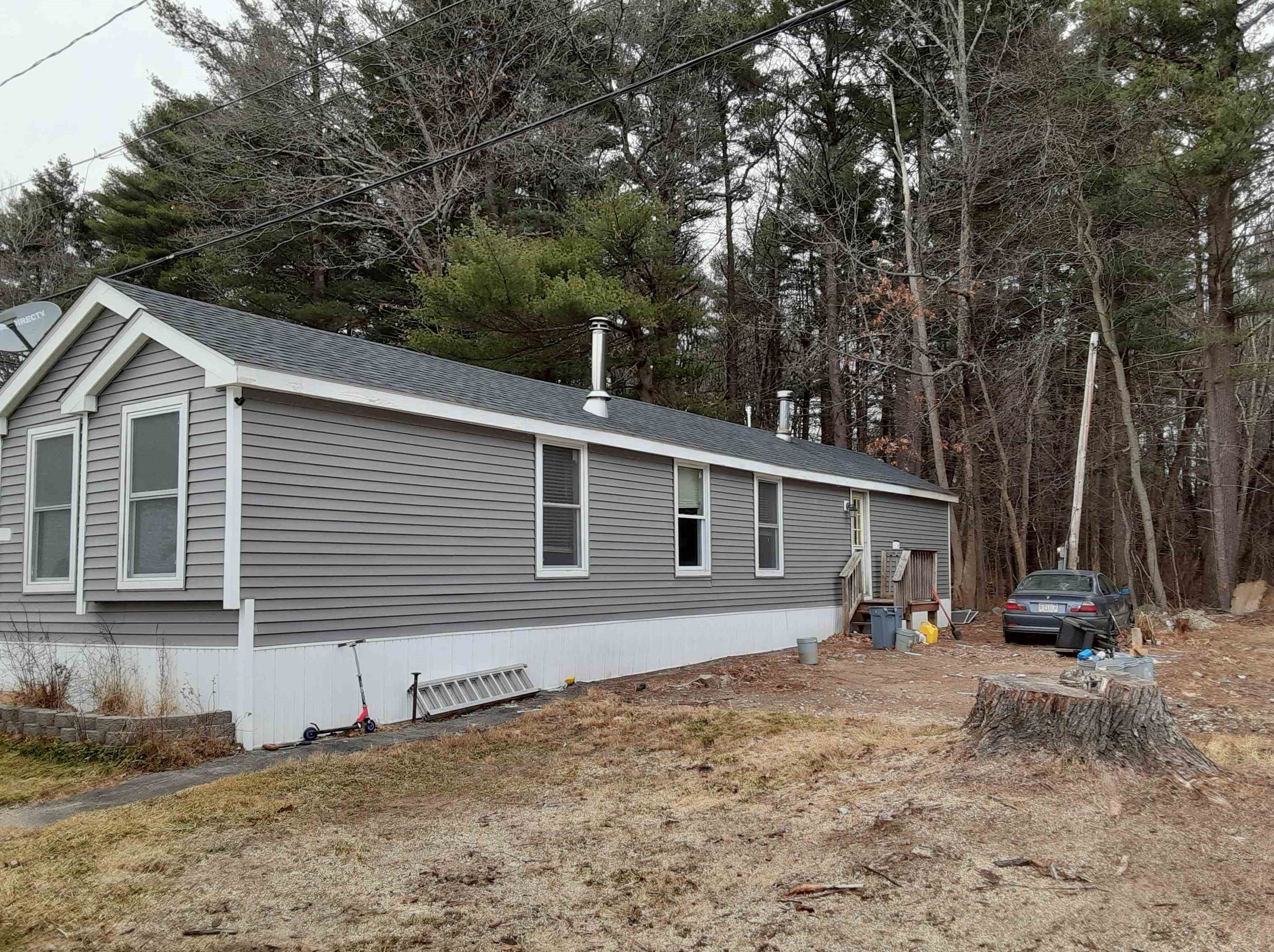 39 Mobile Dr, Hudson, NH 03051