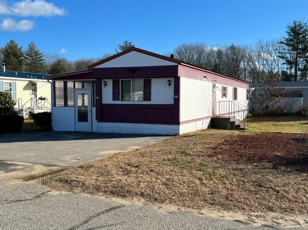 25 Trade Wind Ln, Rochester, NH 03867-5137
