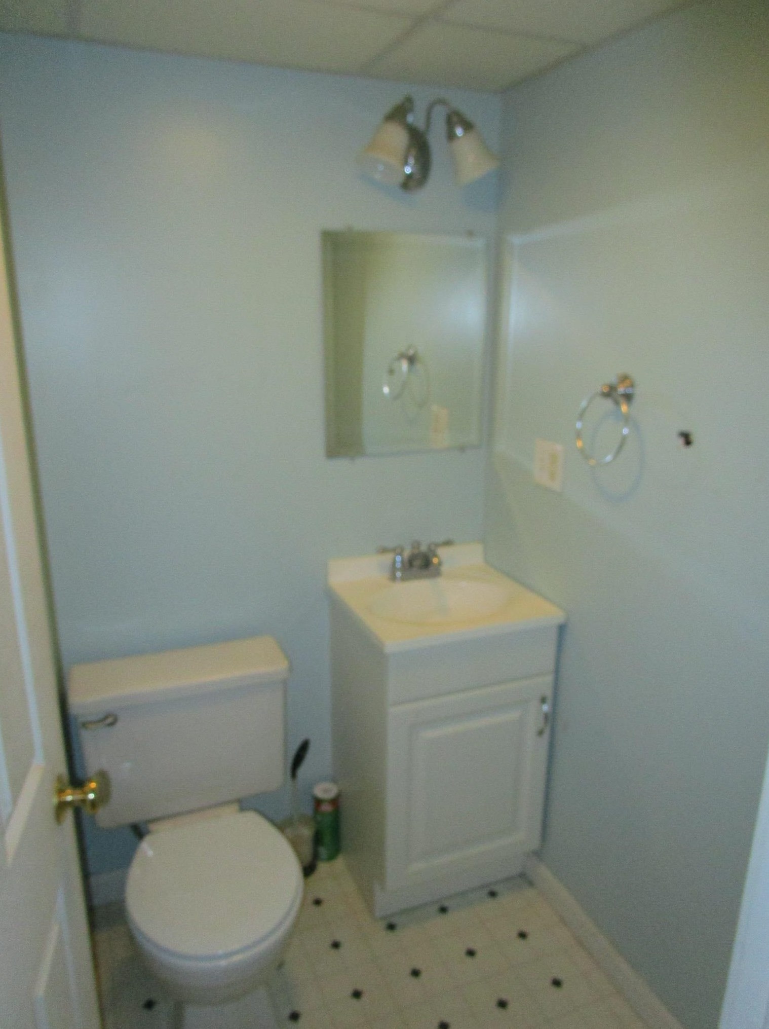 7 Patten Rd, Merrimack NH 03054-3010 exterior