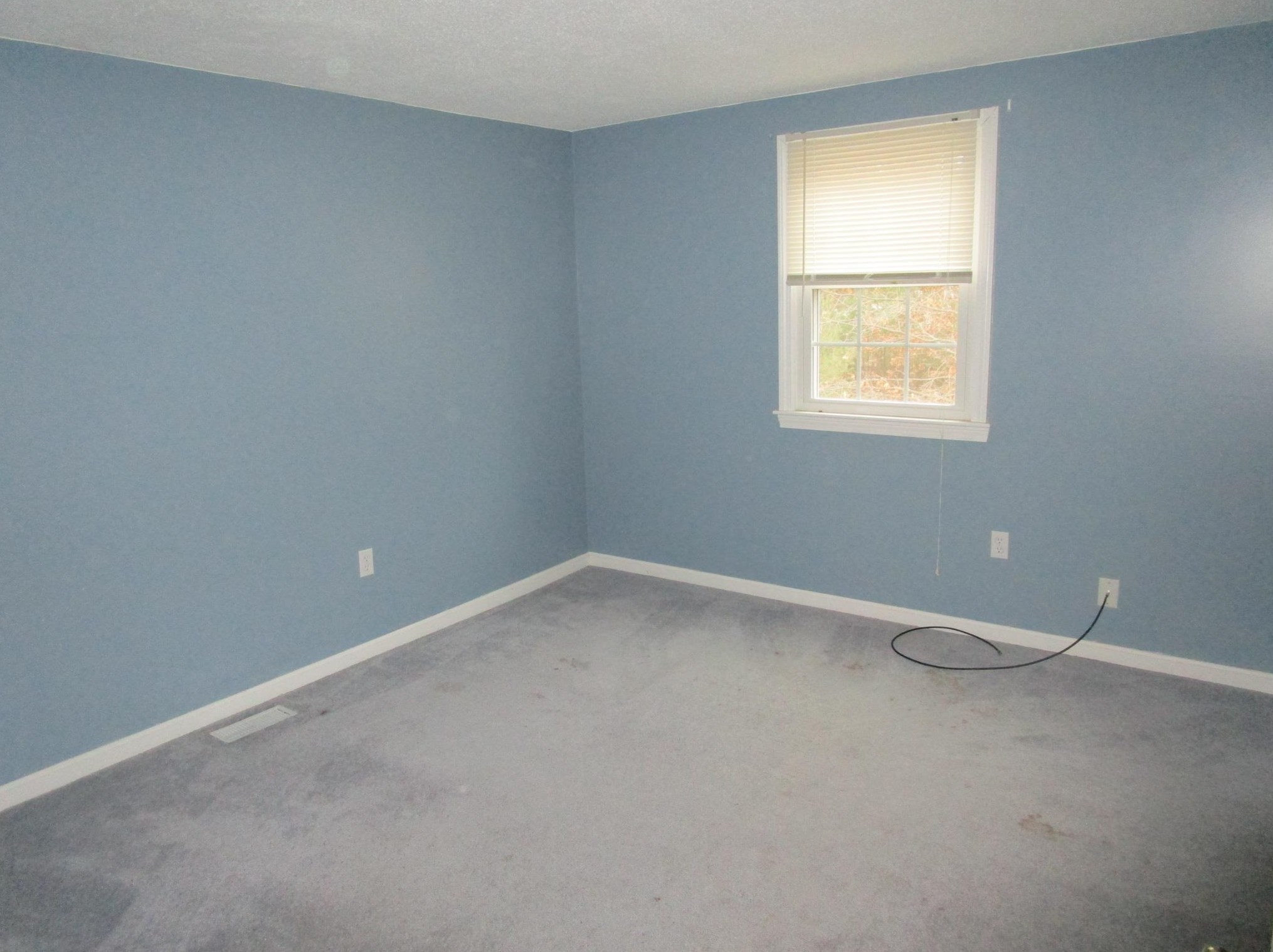 7 Patten Rd, Merrimack NH 03054-3010 exterior