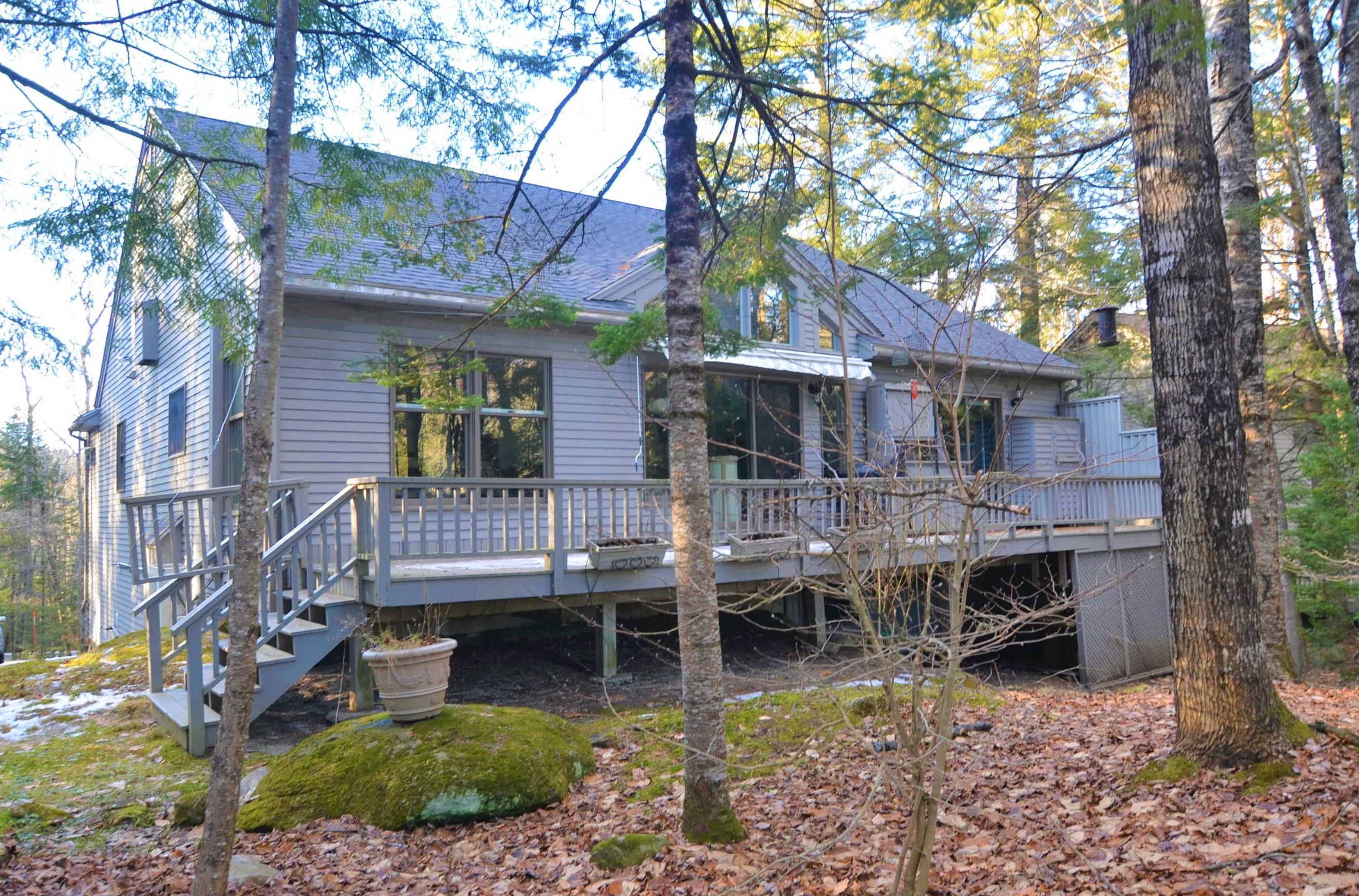 31 Longwood Dr, Grantham, NH 03753