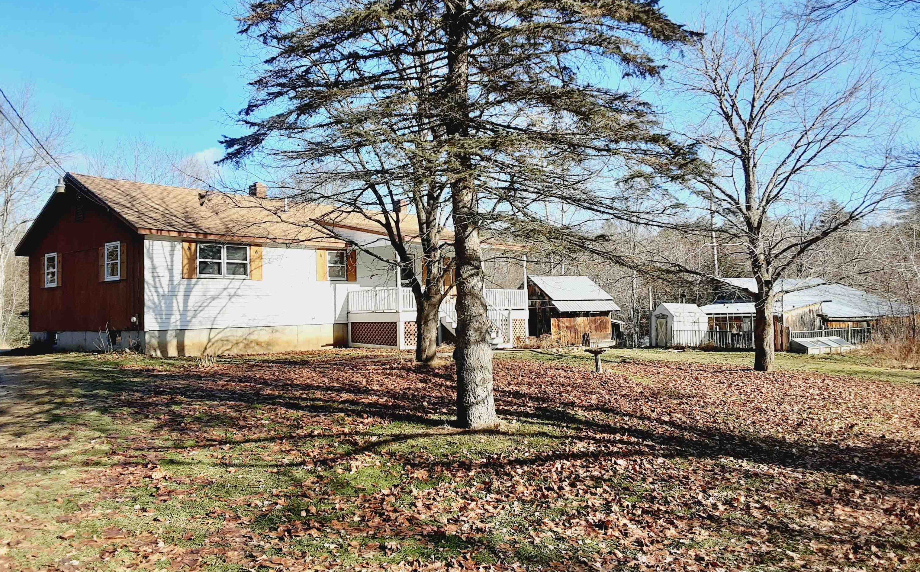 38 Pleasant St, Chichester, NH 03258-6320