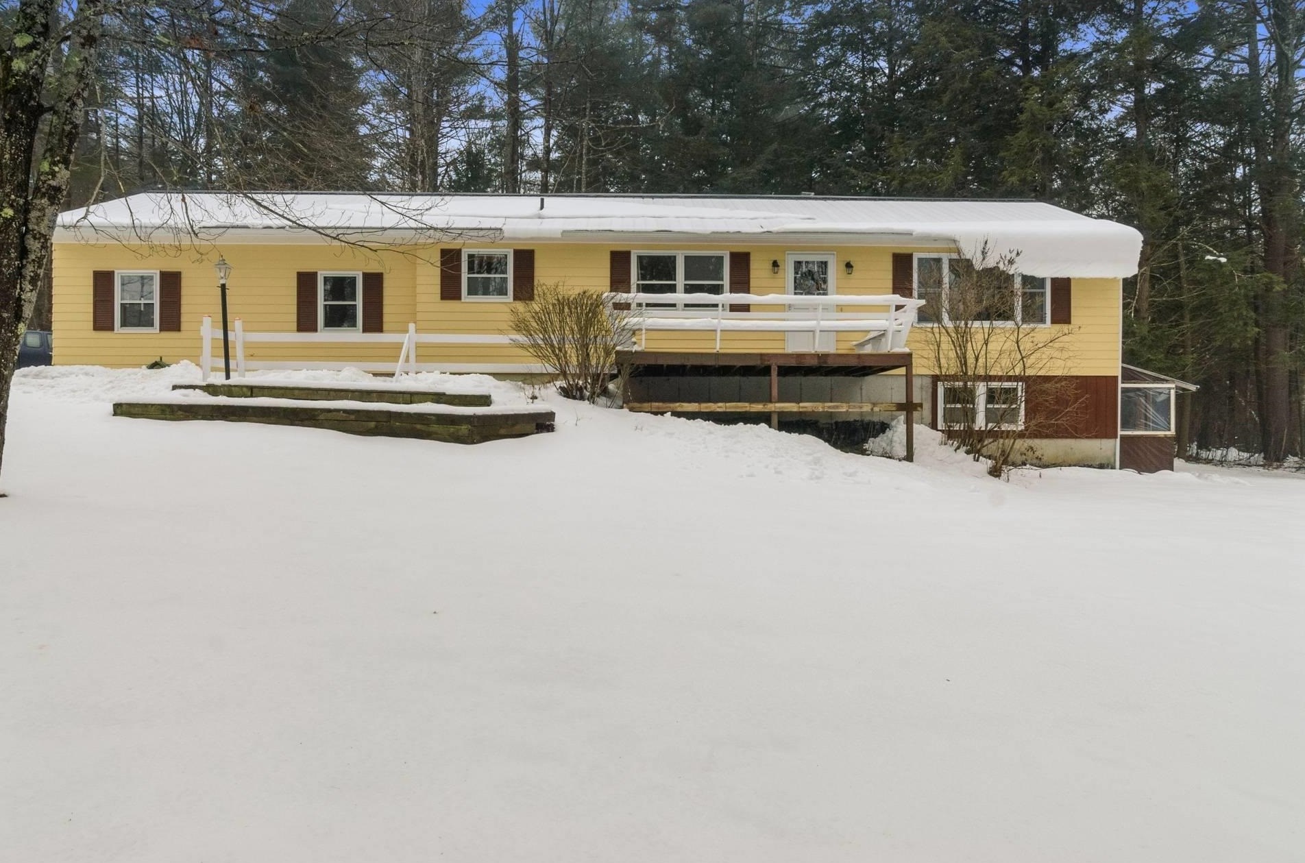 64 Daisy Hill Rd, Lebanon, NH 03766 exterior