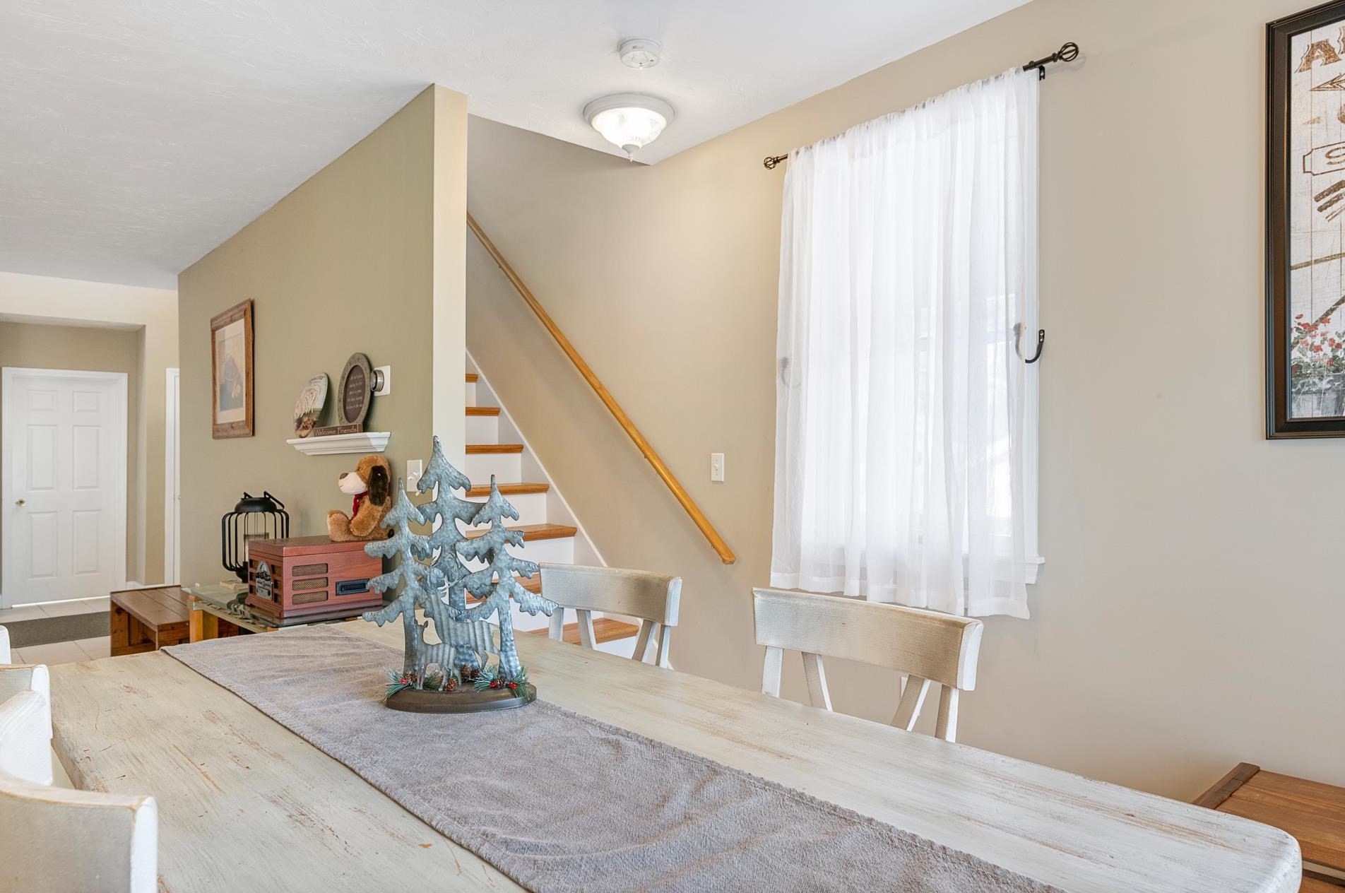 34 Hilltop Dr, Newbury NH 03255-5612 exterior